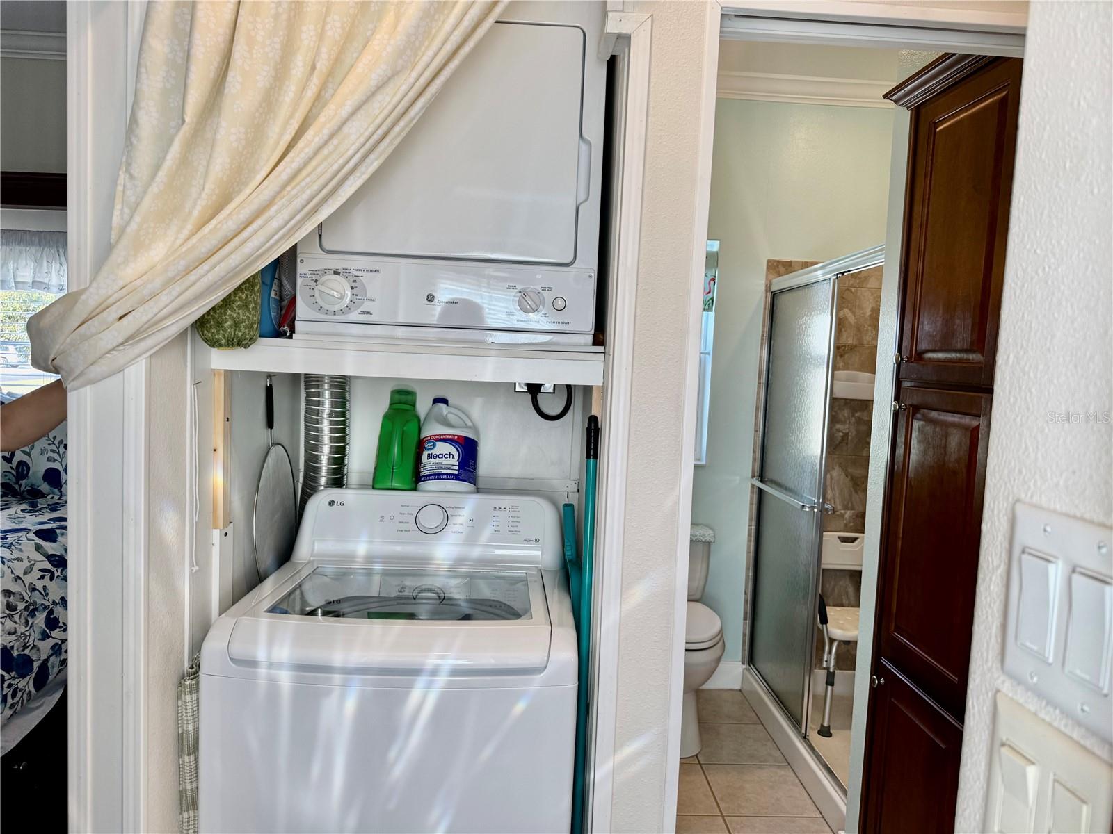 Image 22 of 91 For 3100 104th Terrace