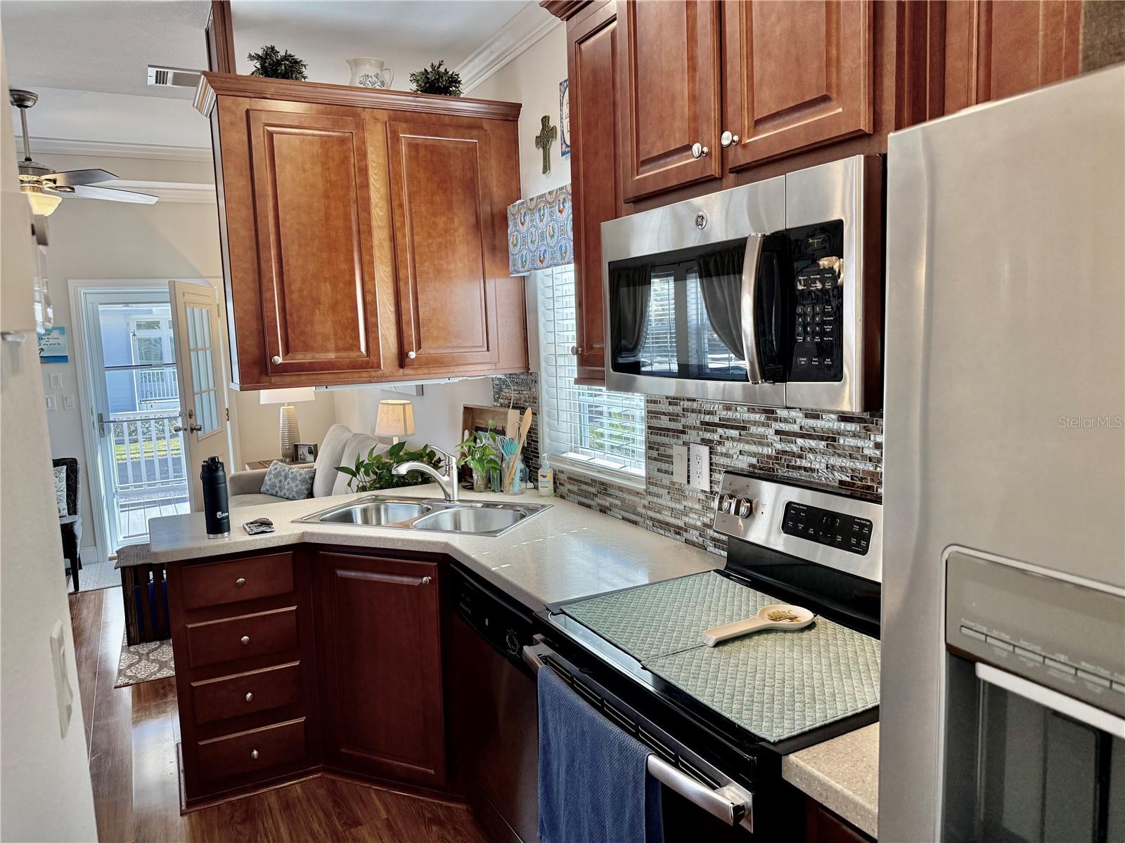 Image 27 of 91 For 3100 104th Terrace