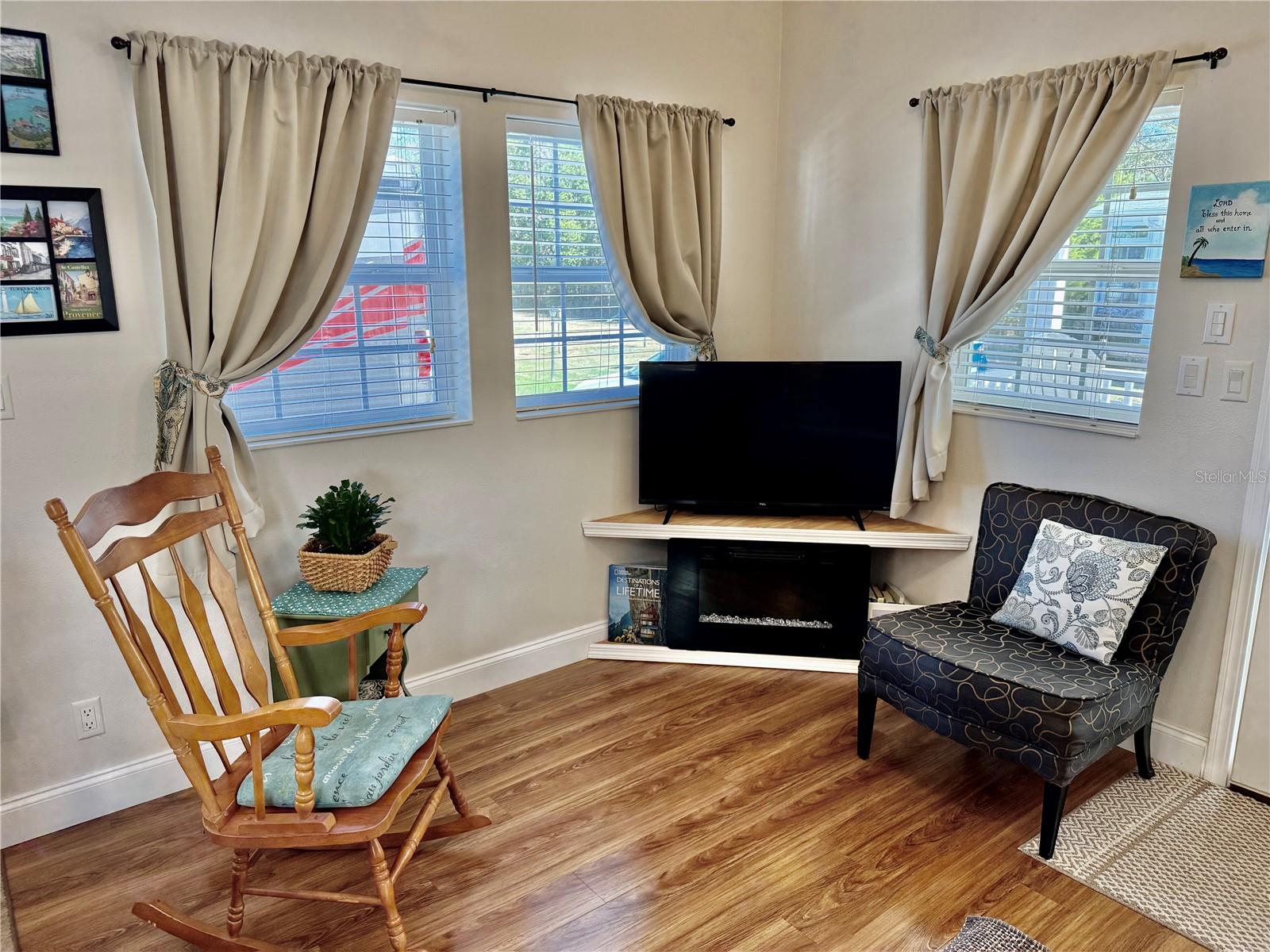 Image 34 of 91 For 3100 104th Terrace