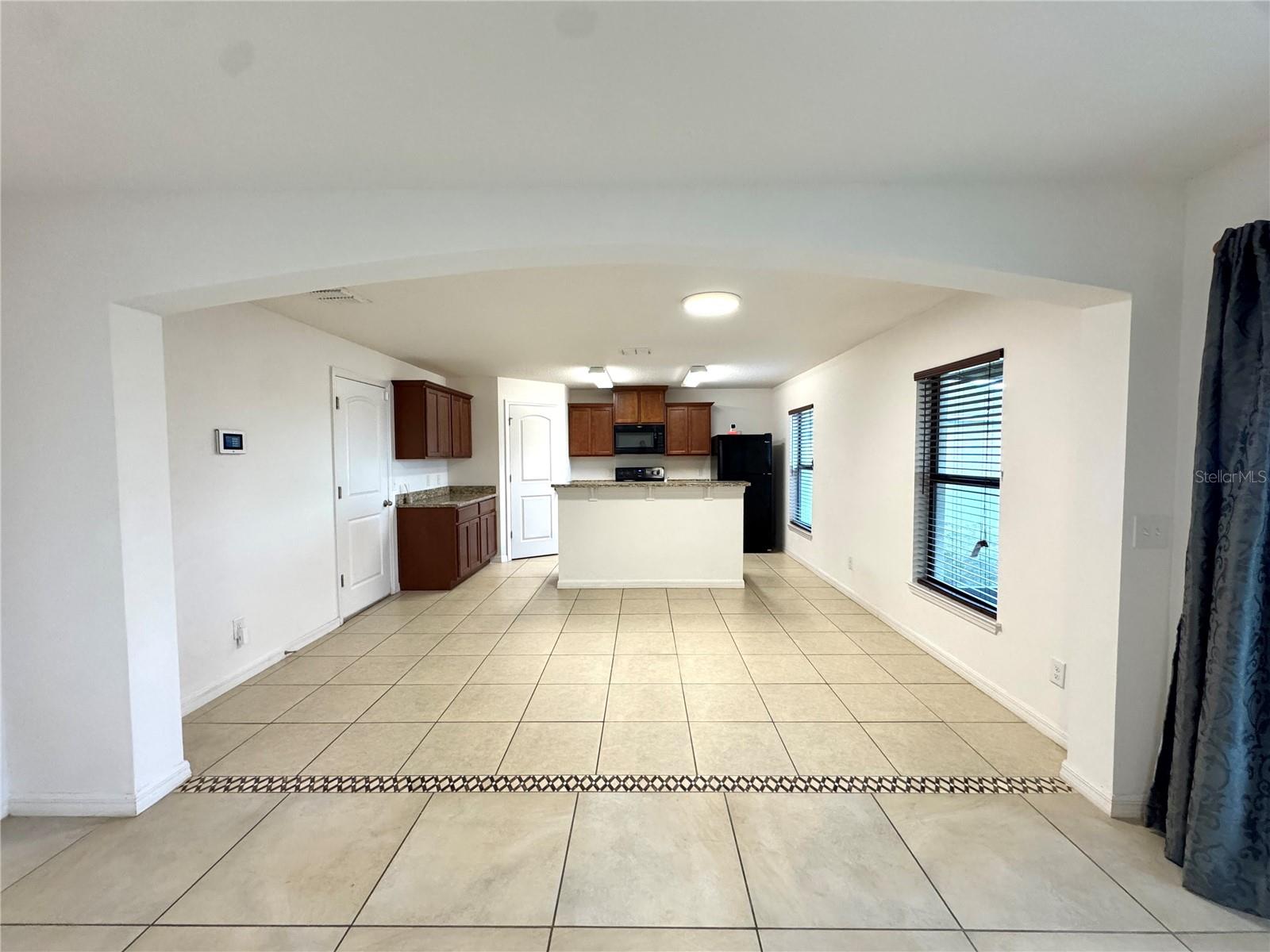 Image 4 of 32 For 5673 Elsinore Way