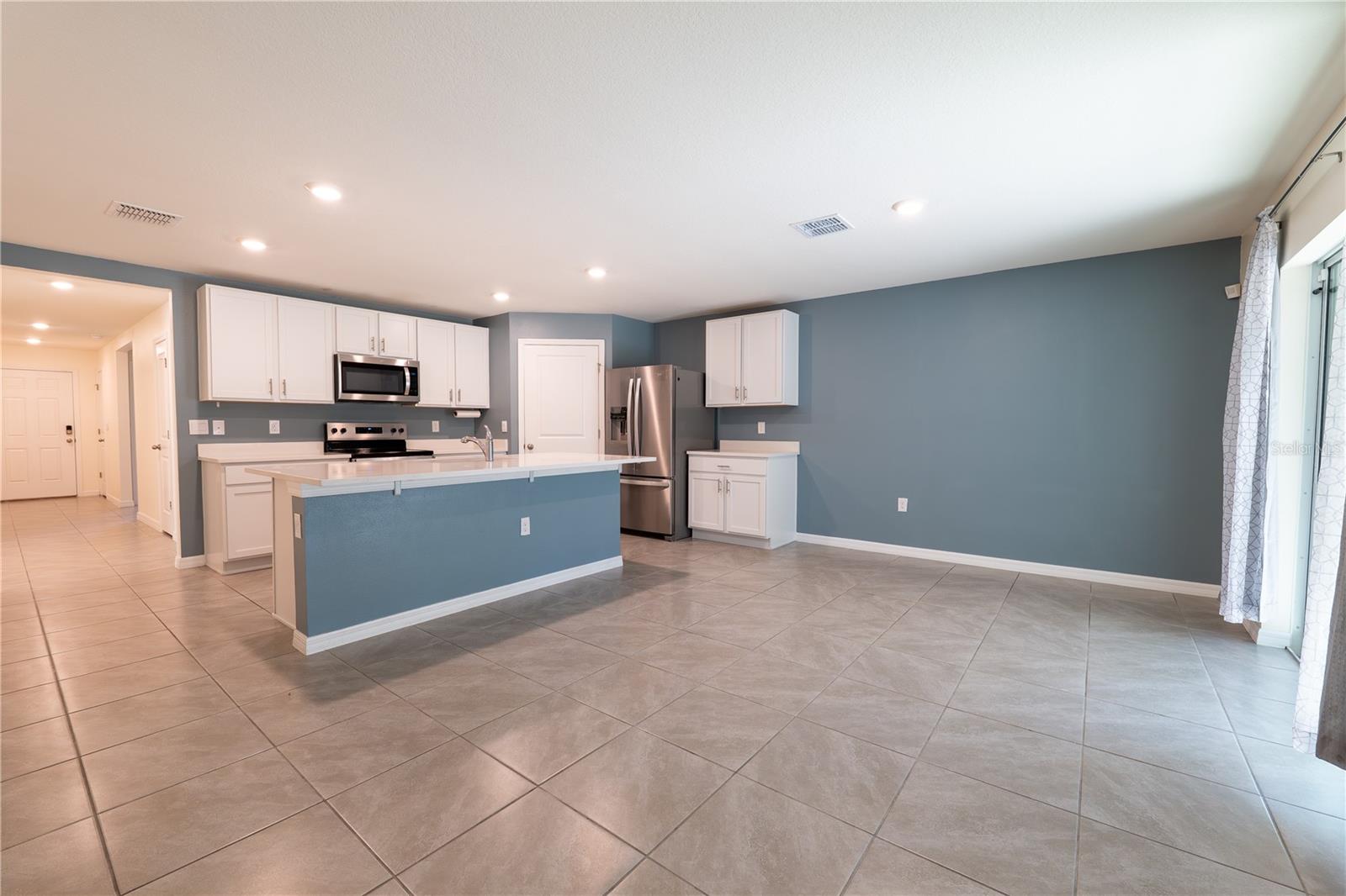 Image 4 of 25 For 11272 67th Circle