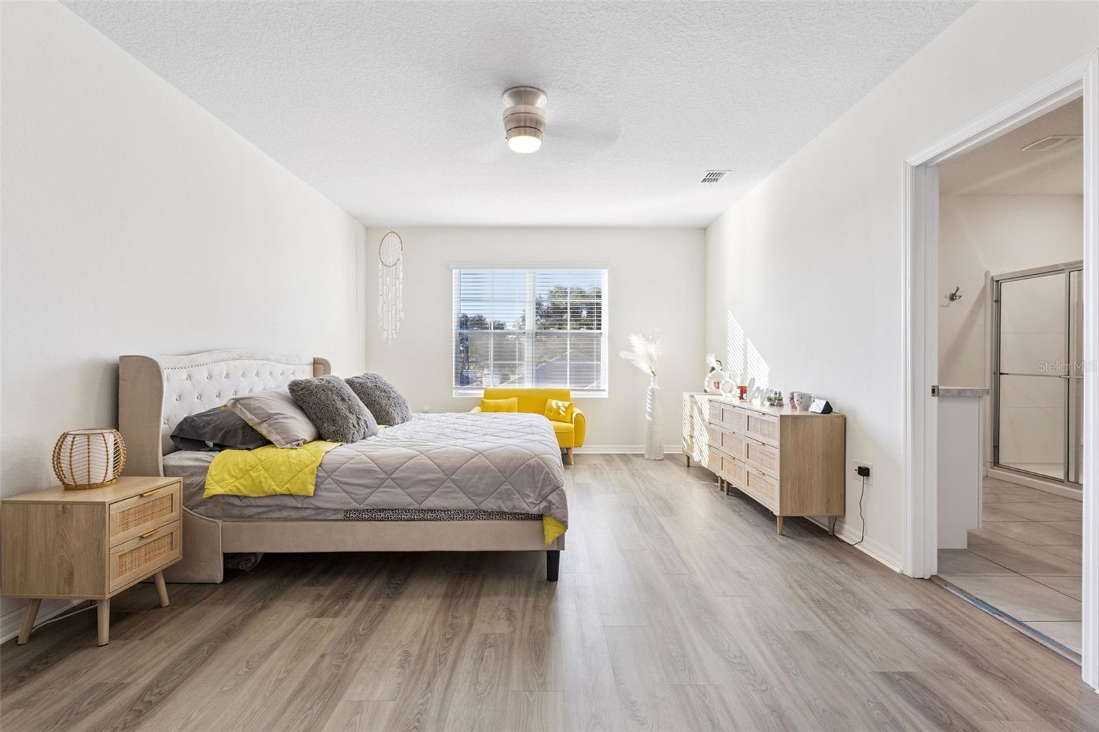 Image 25 of 51 For 5974 Churchill Square Way