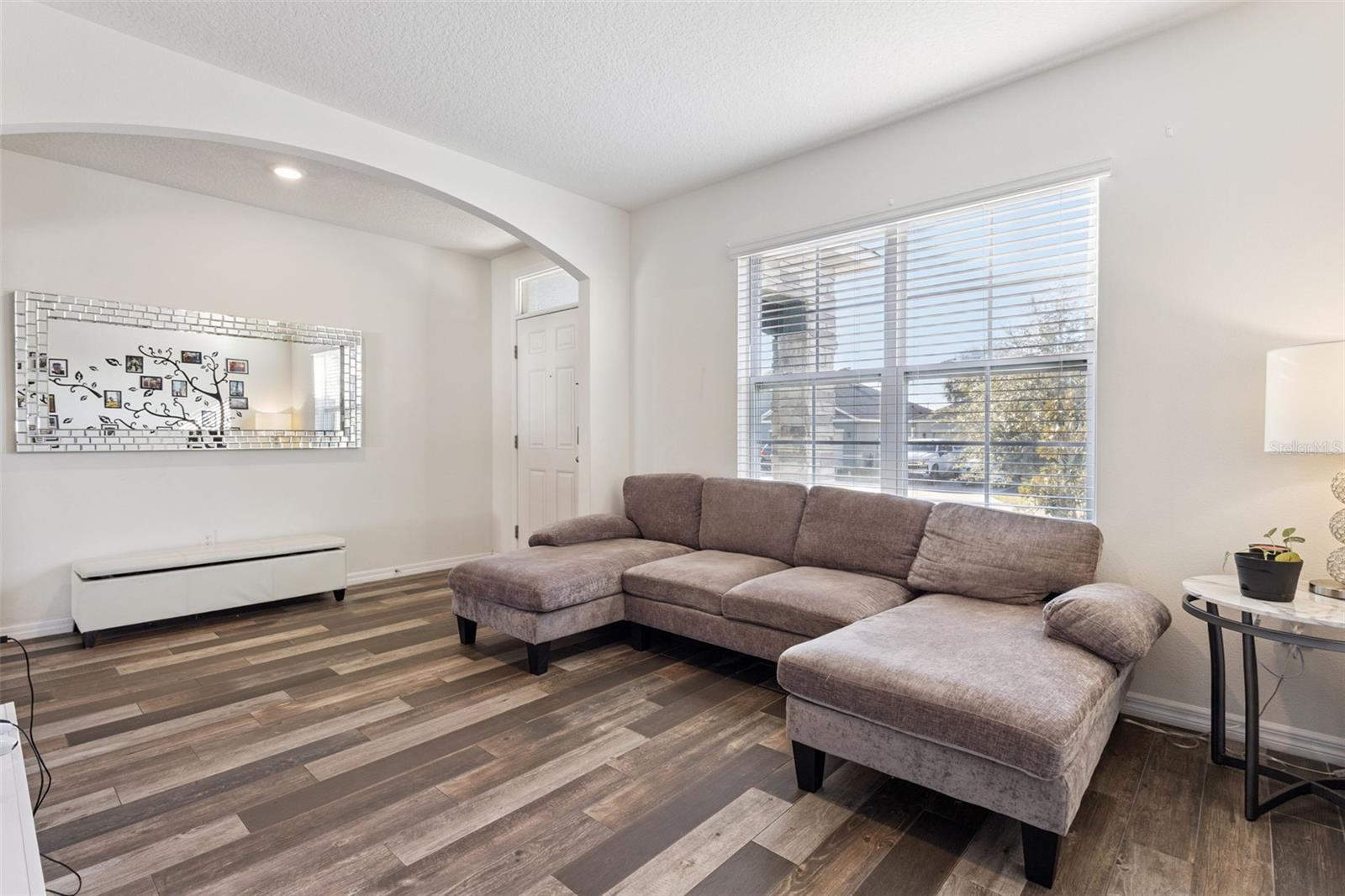 Image 5 of 51 For 5974 Churchill Square Way