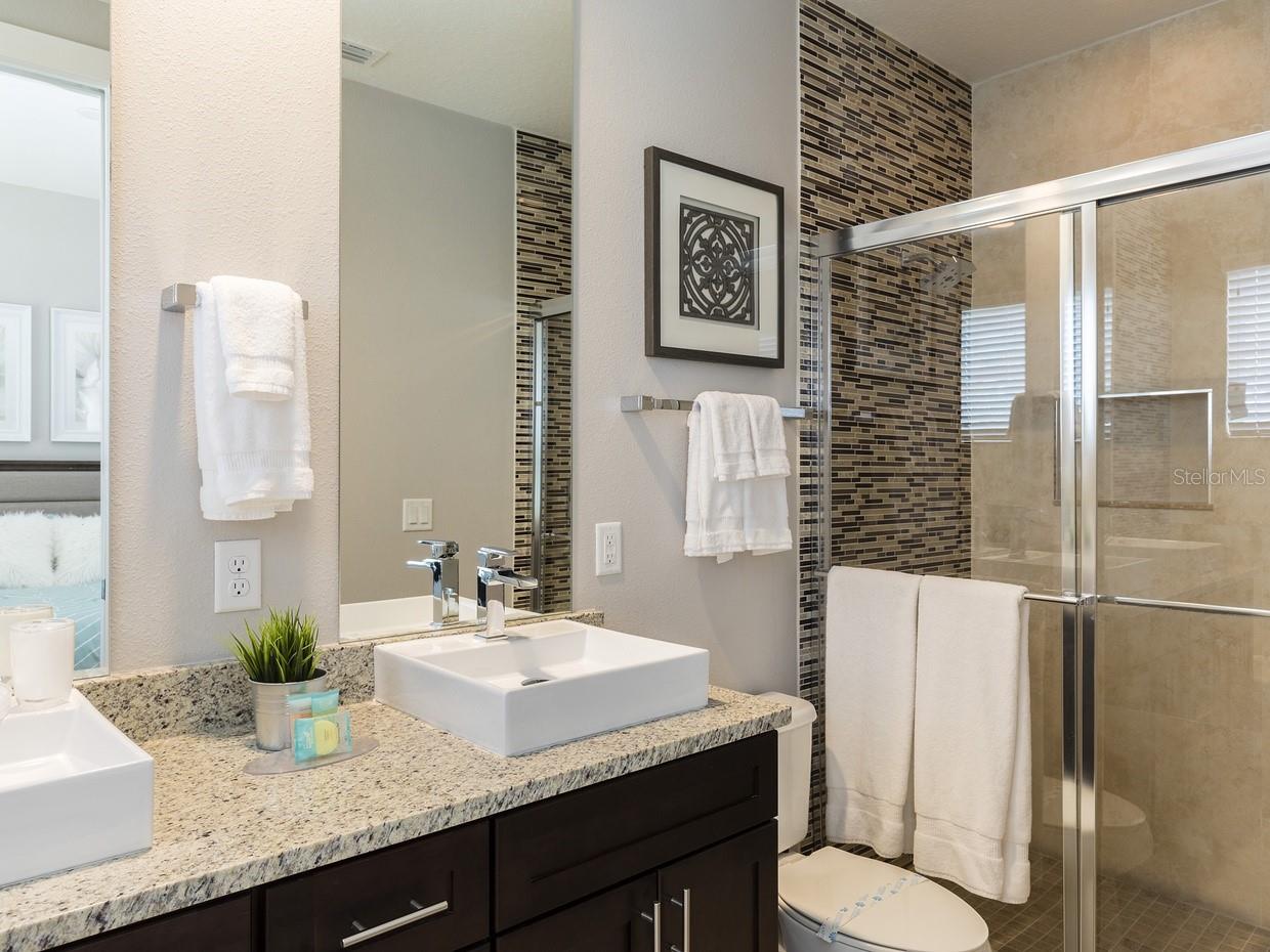 Listing photo id 12 for 7538 Sunville Avenue