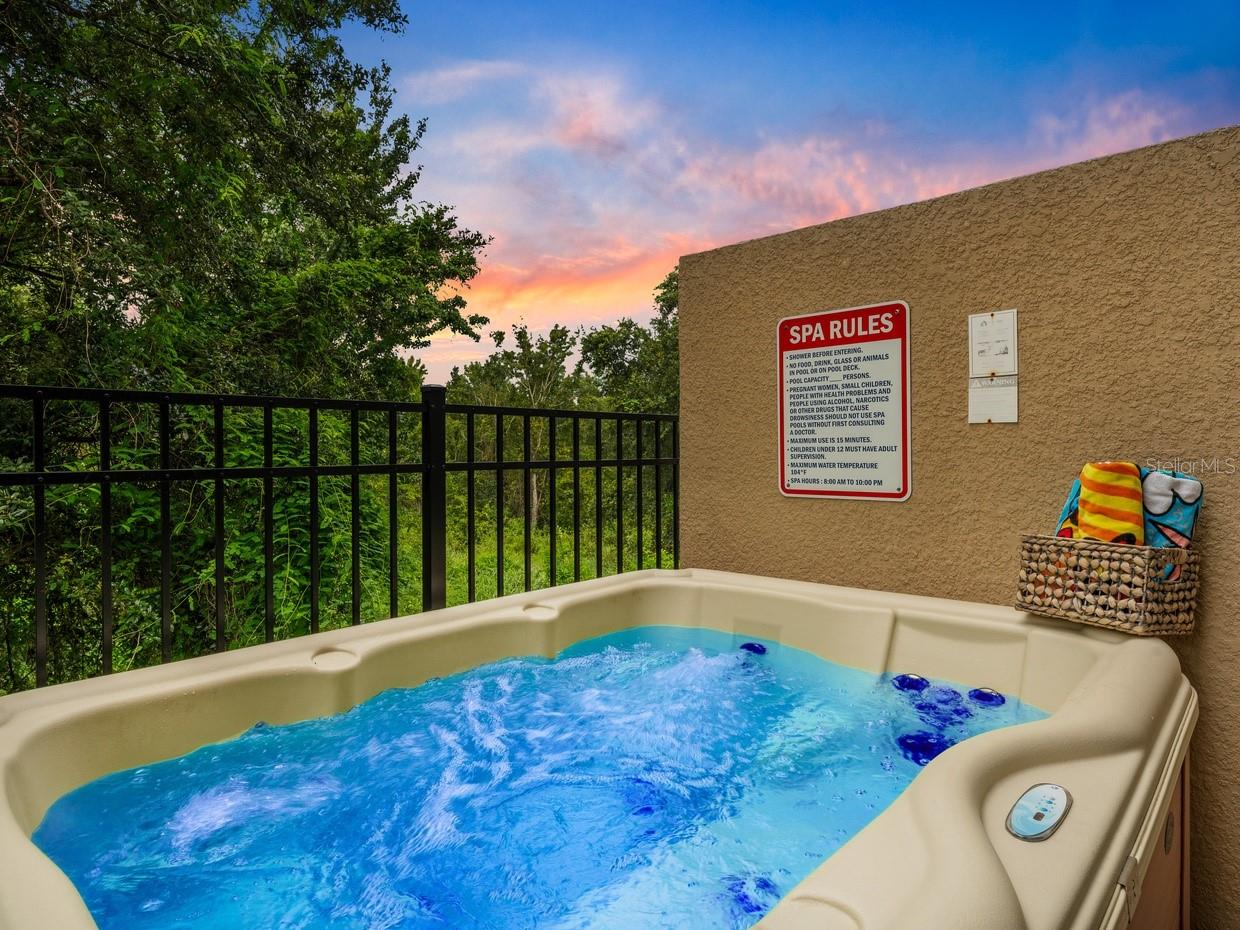 Listing photo id 18 for 7538 Sunville Avenue