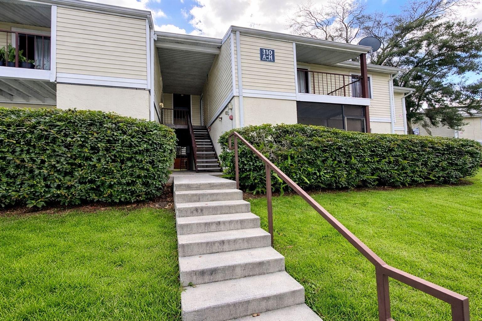 Image 3 of 23 For 310 Cherokee Court D