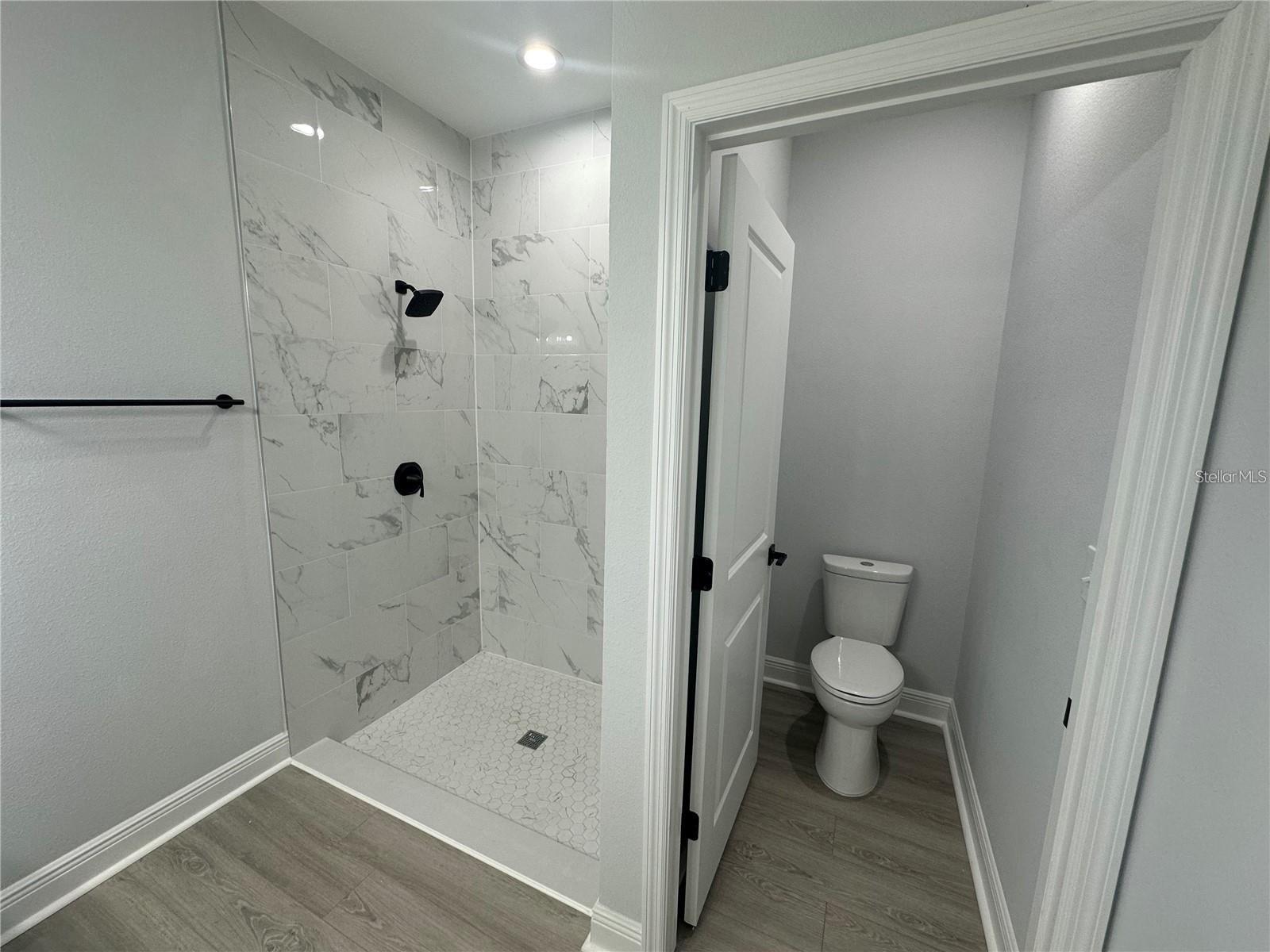 Image 14 of 25 For 14896 33rd Lane