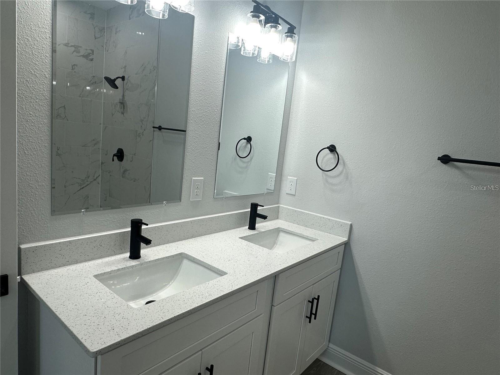 Image 15 of 25 For 14896 33rd Lane