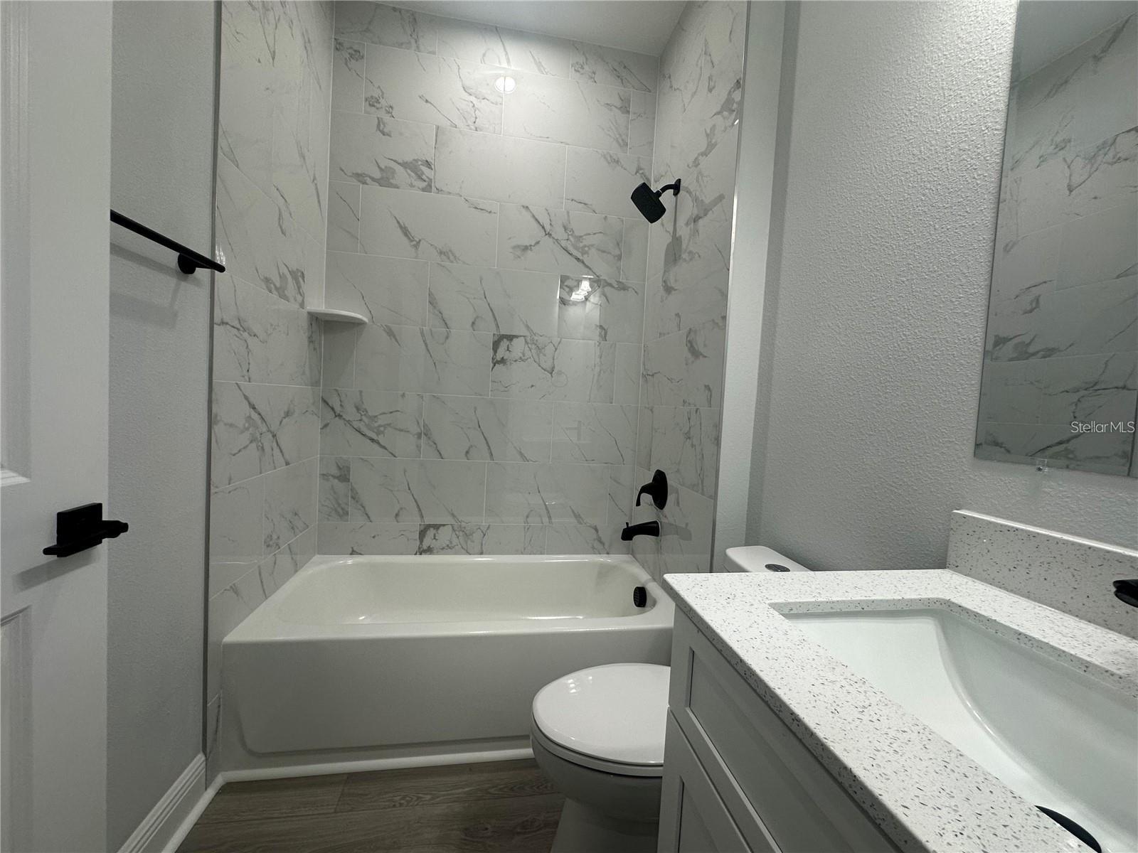 Image 19 of 25 For 14896 33rd Lane