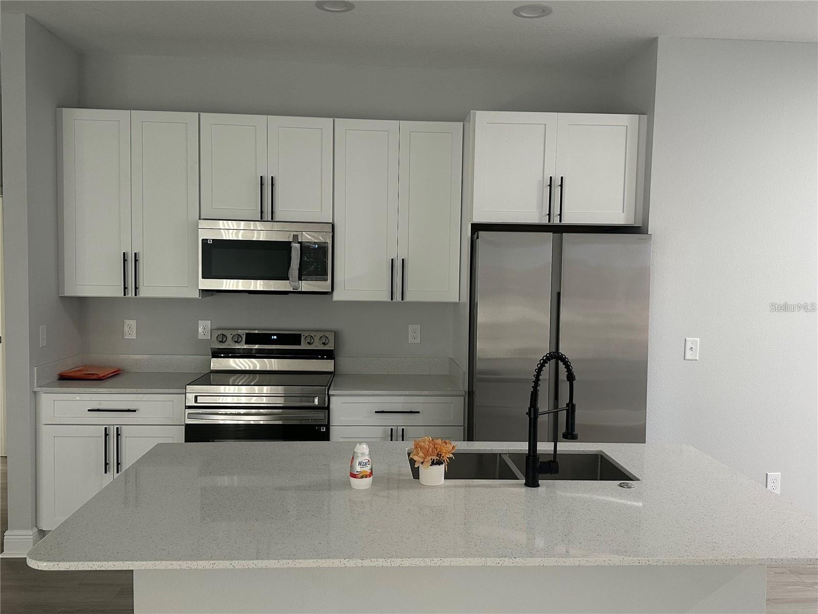 Image 8 of 25 For 14896 33rd Lane