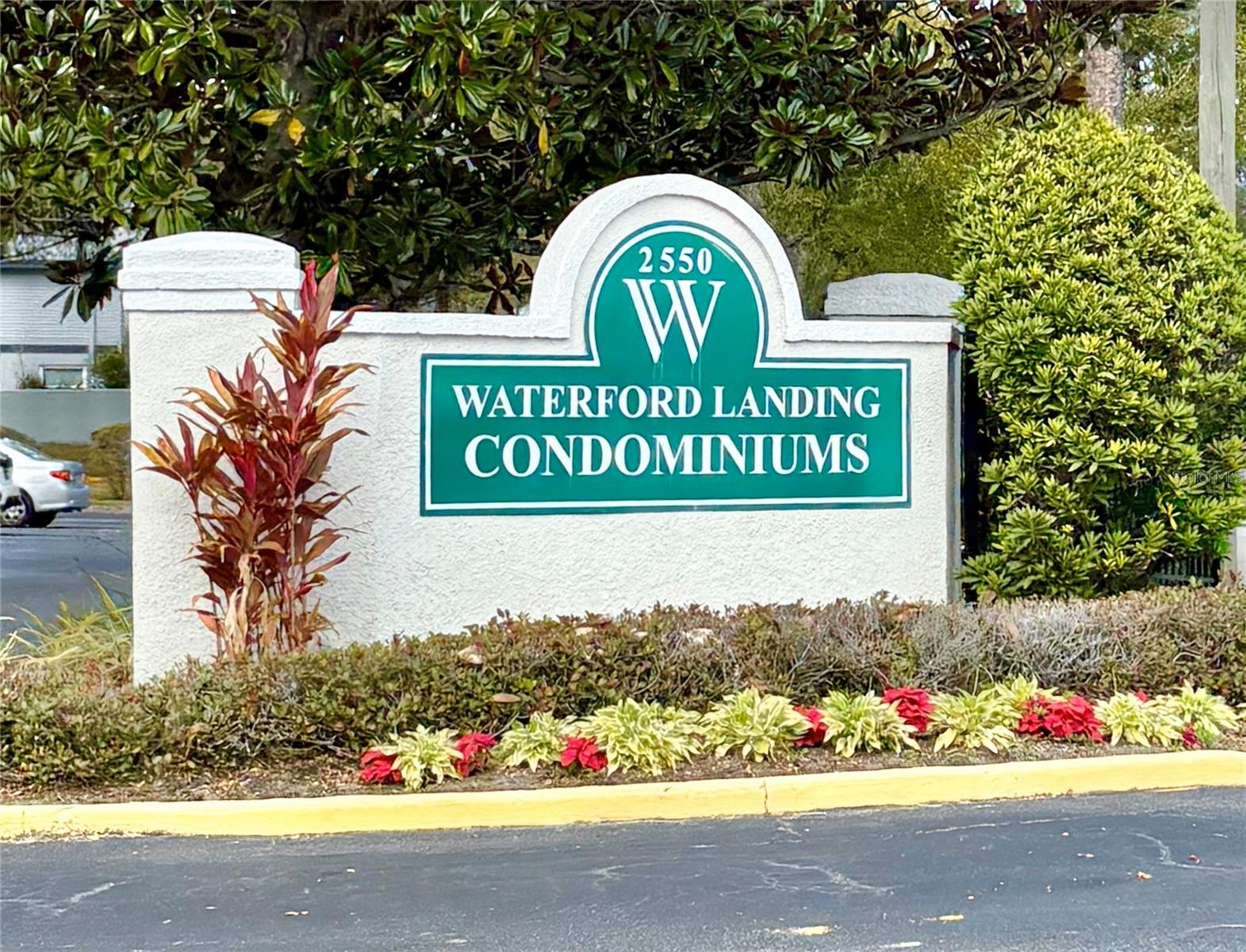 Image 2 of 17 For 2550 Alafaya Trail 6207