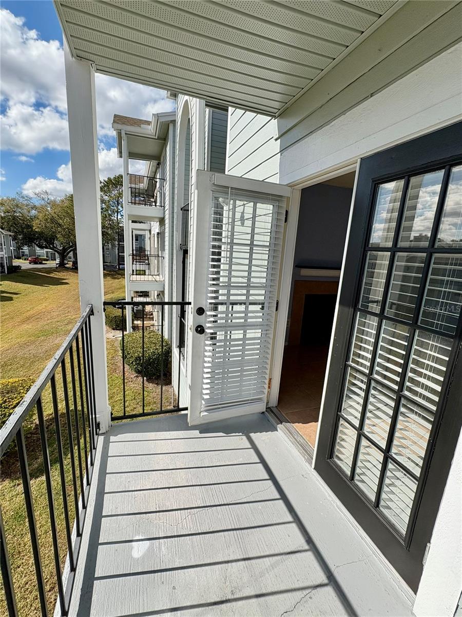 Image 6 of 17 For 2550 Alafaya Trail 6207