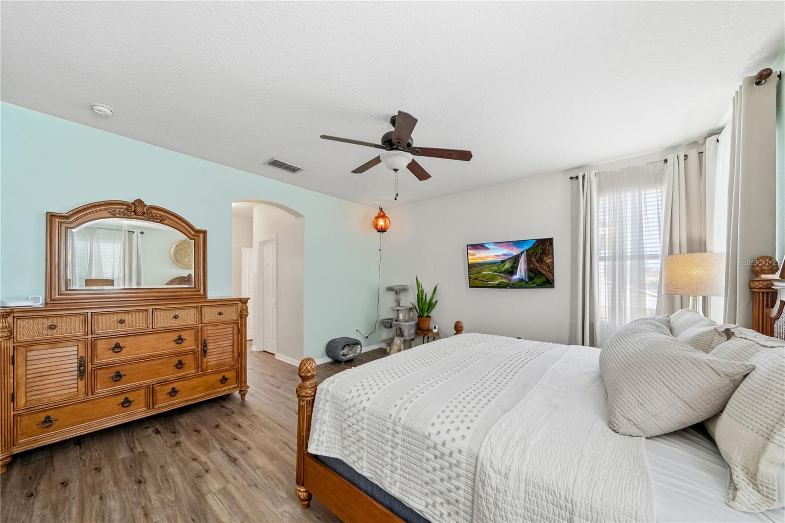 Image 15 of 29 For 3827 Golden Knot Drive