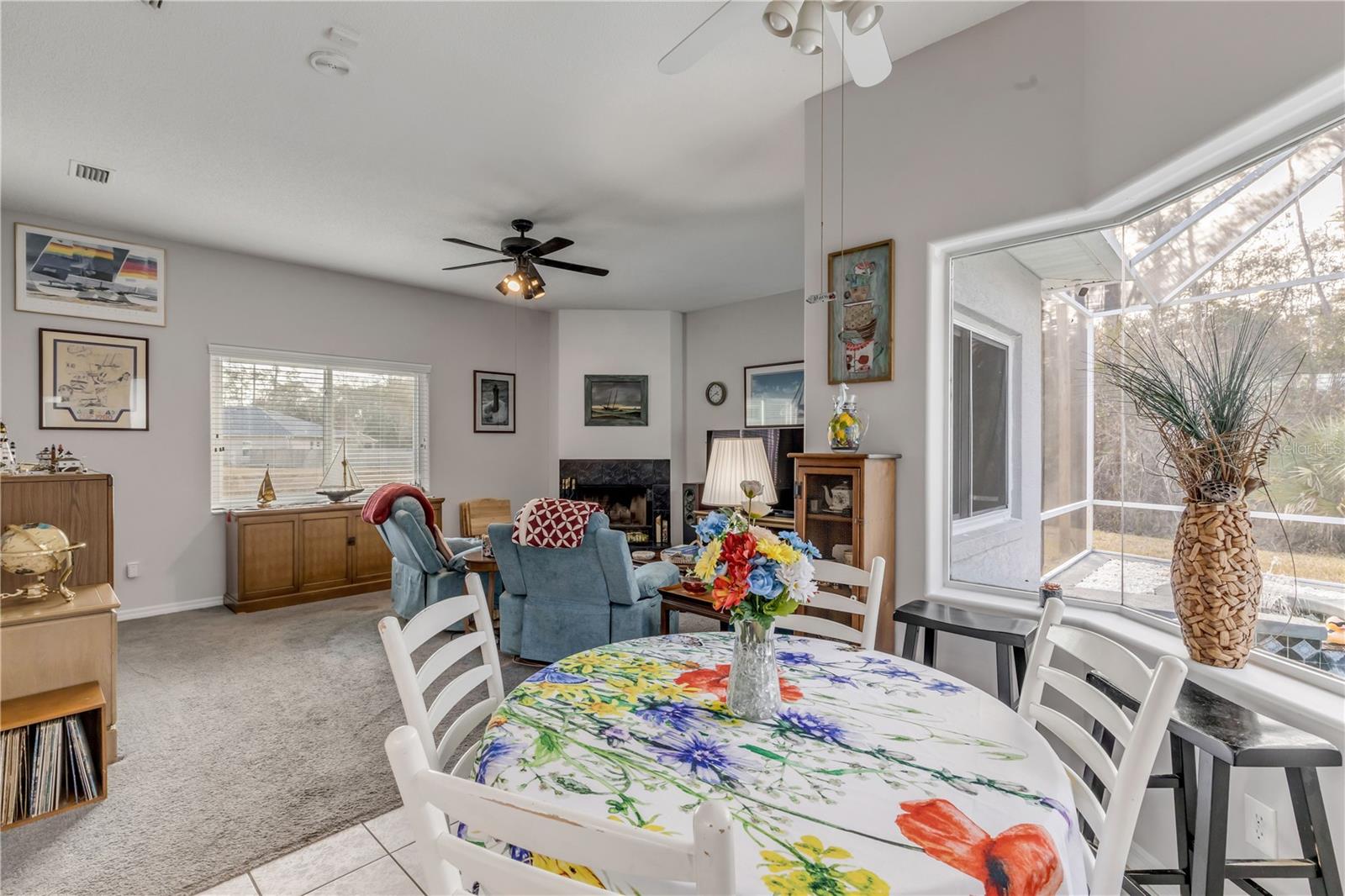 Image 13 of 35 For 4 Woodside Place