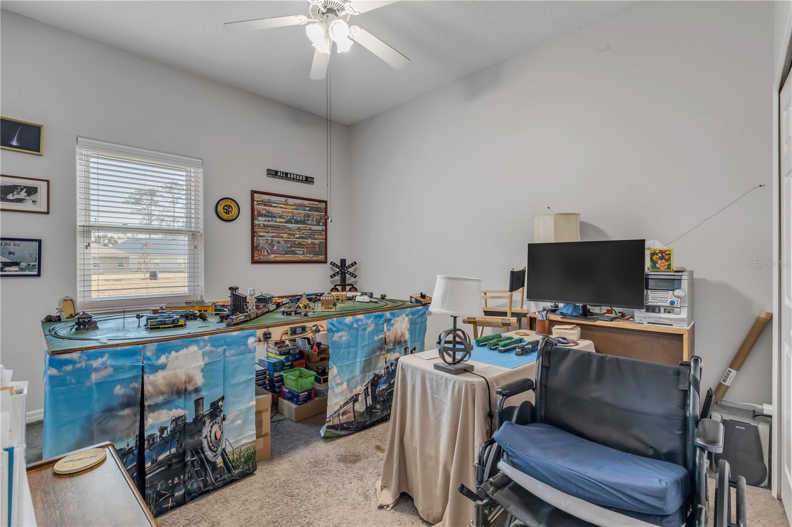 Image 24 of 35 For 4 Woodside Place