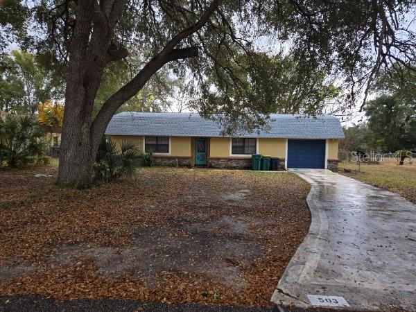 Listing Details for 503 Lewis Street, FRUITLAND PARK, FL 34731