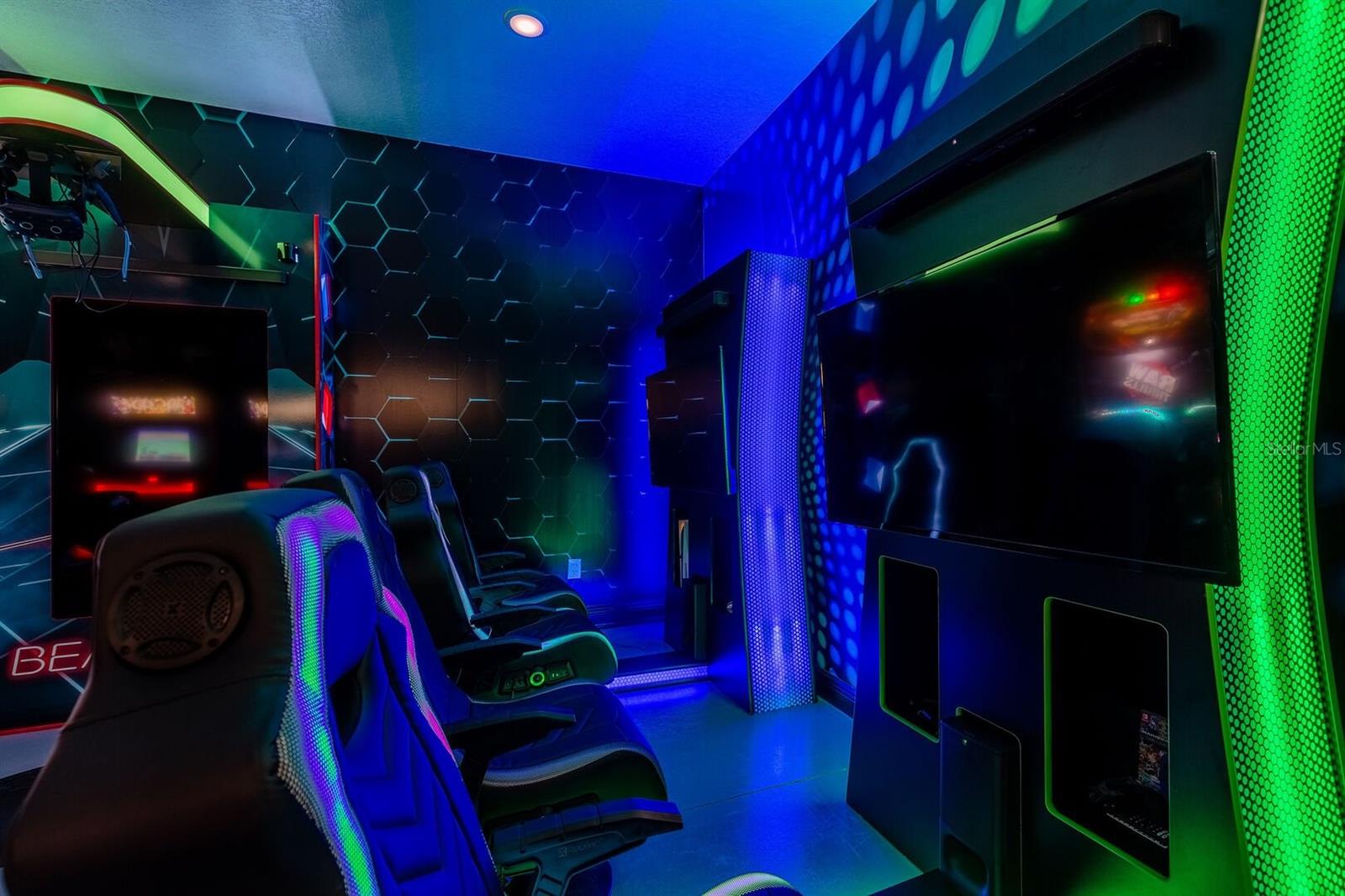 Image 10 of 81 For 1041 Castle Pines Court