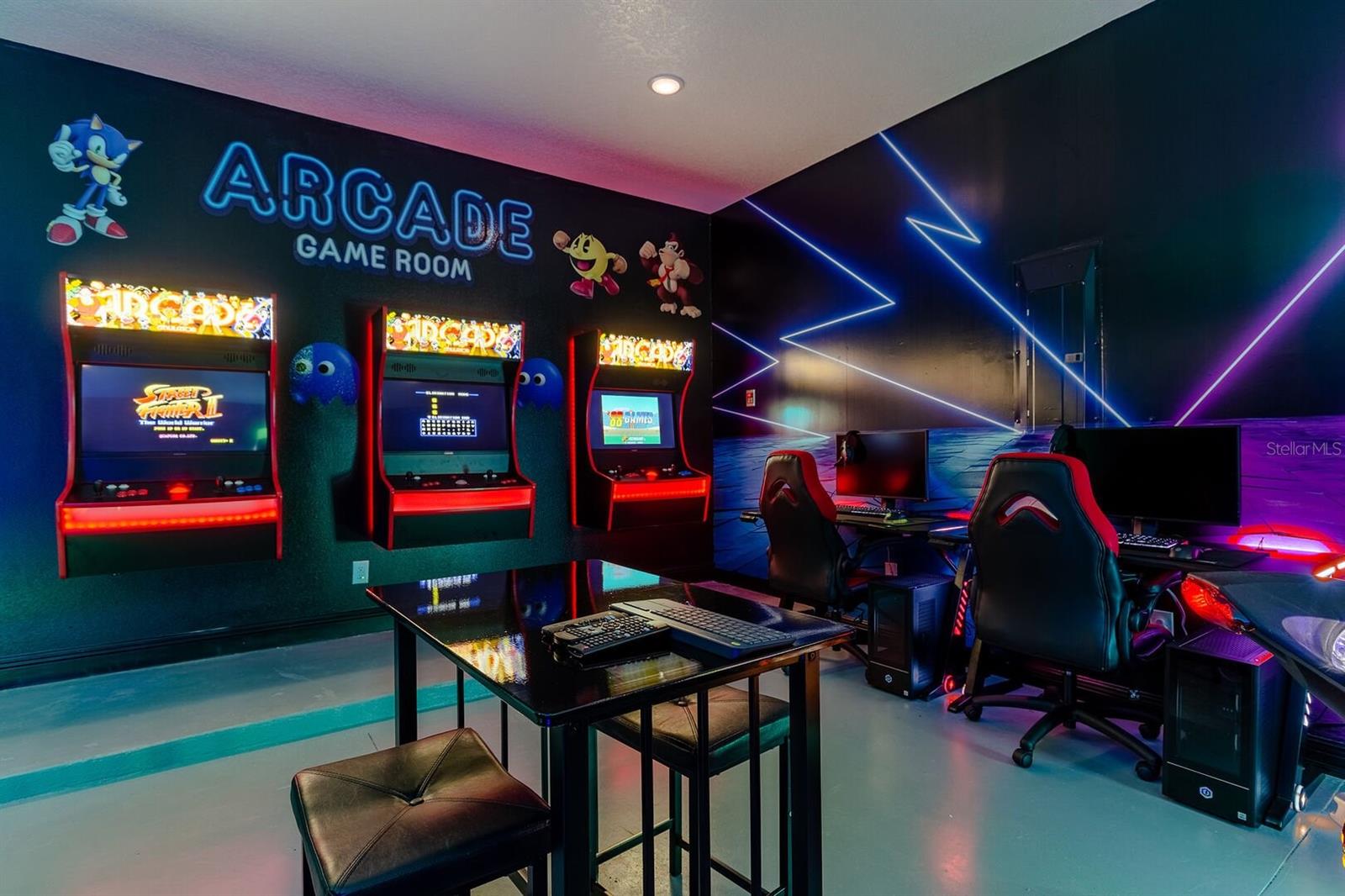 Image 11 of 81 For 1041 Castle Pines Court