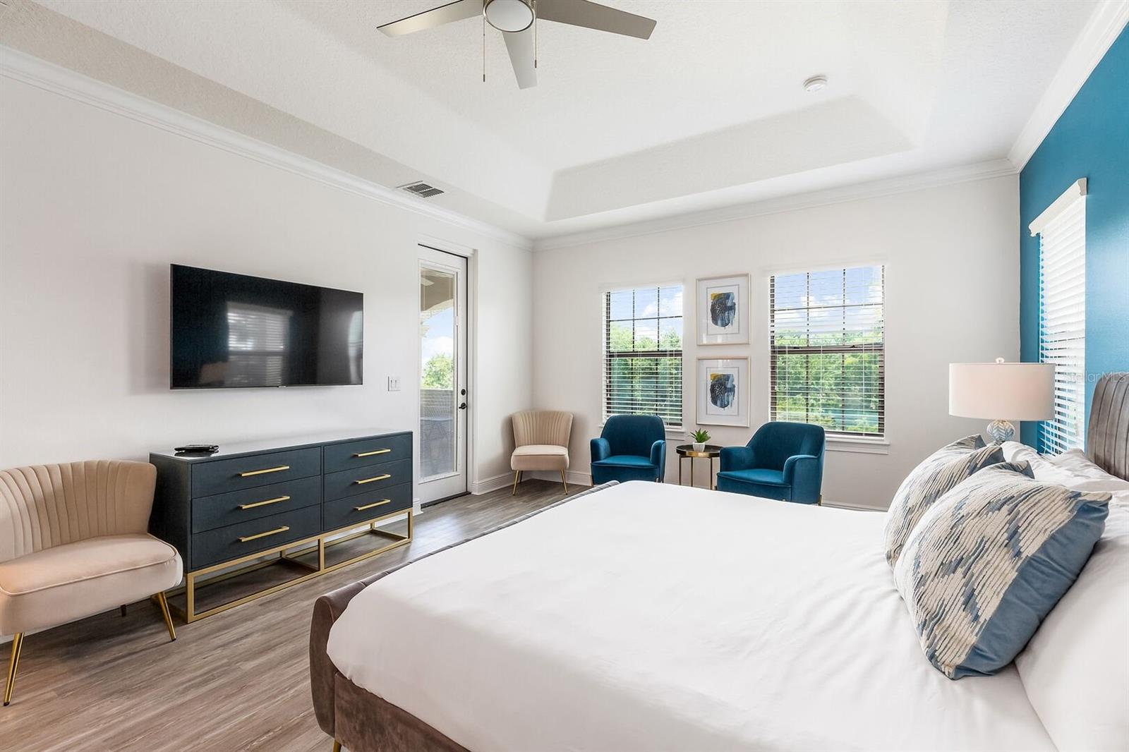 Image 13 of 81 For 1041 Castle Pines Court