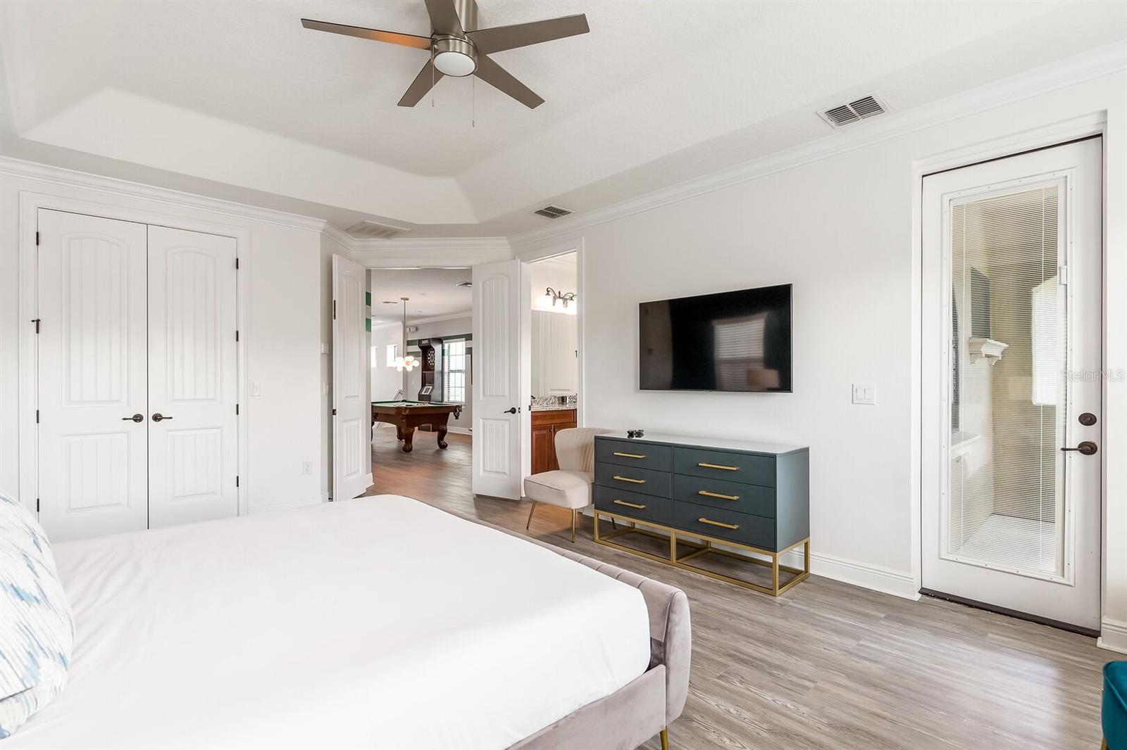 Image 14 of 81 For 1041 Castle Pines Court