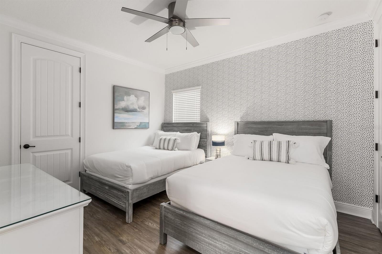 Image 25 of 81 For 1041 Castle Pines Court