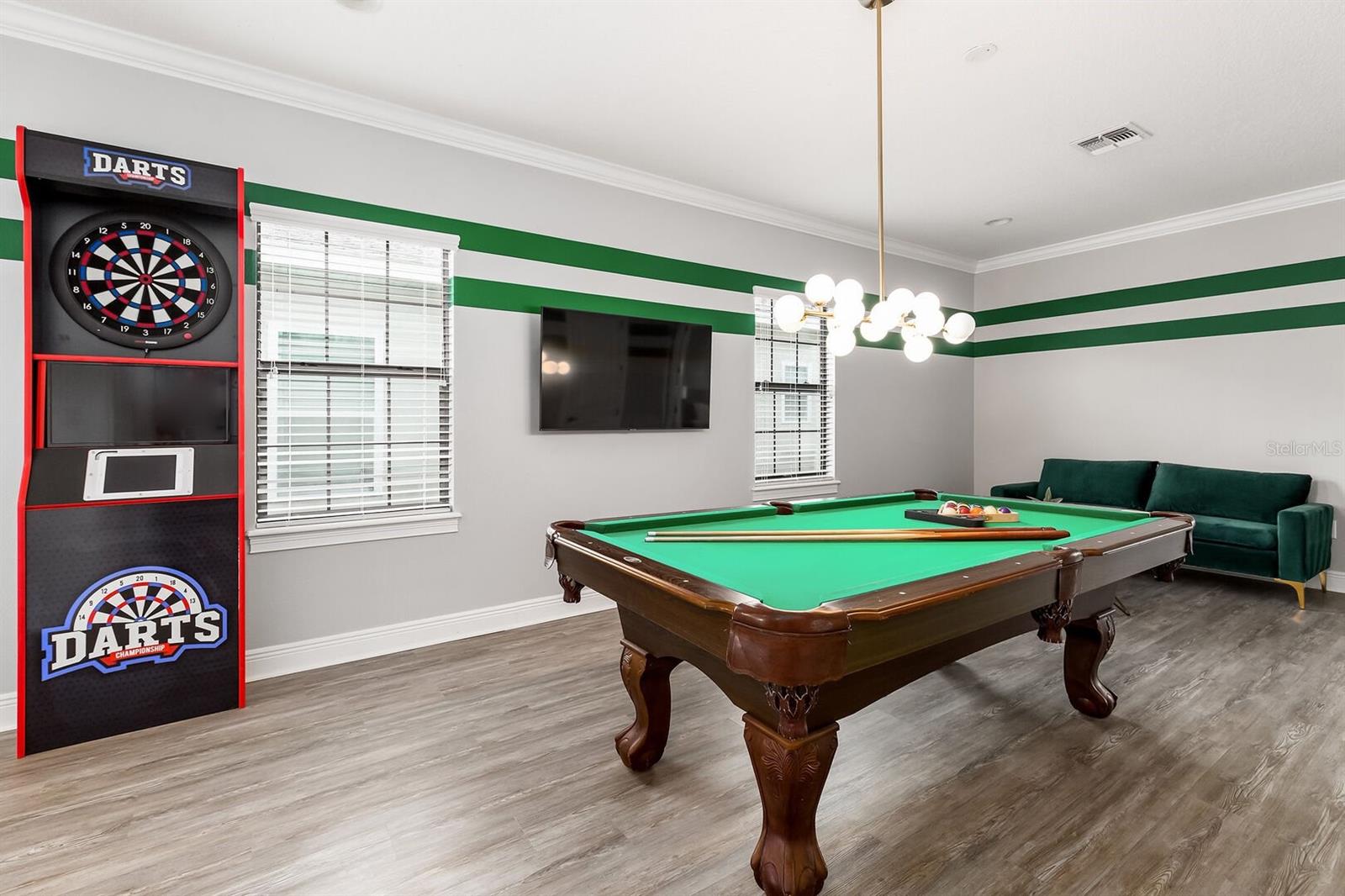 Image 27 of 81 For 1041 Castle Pines Court