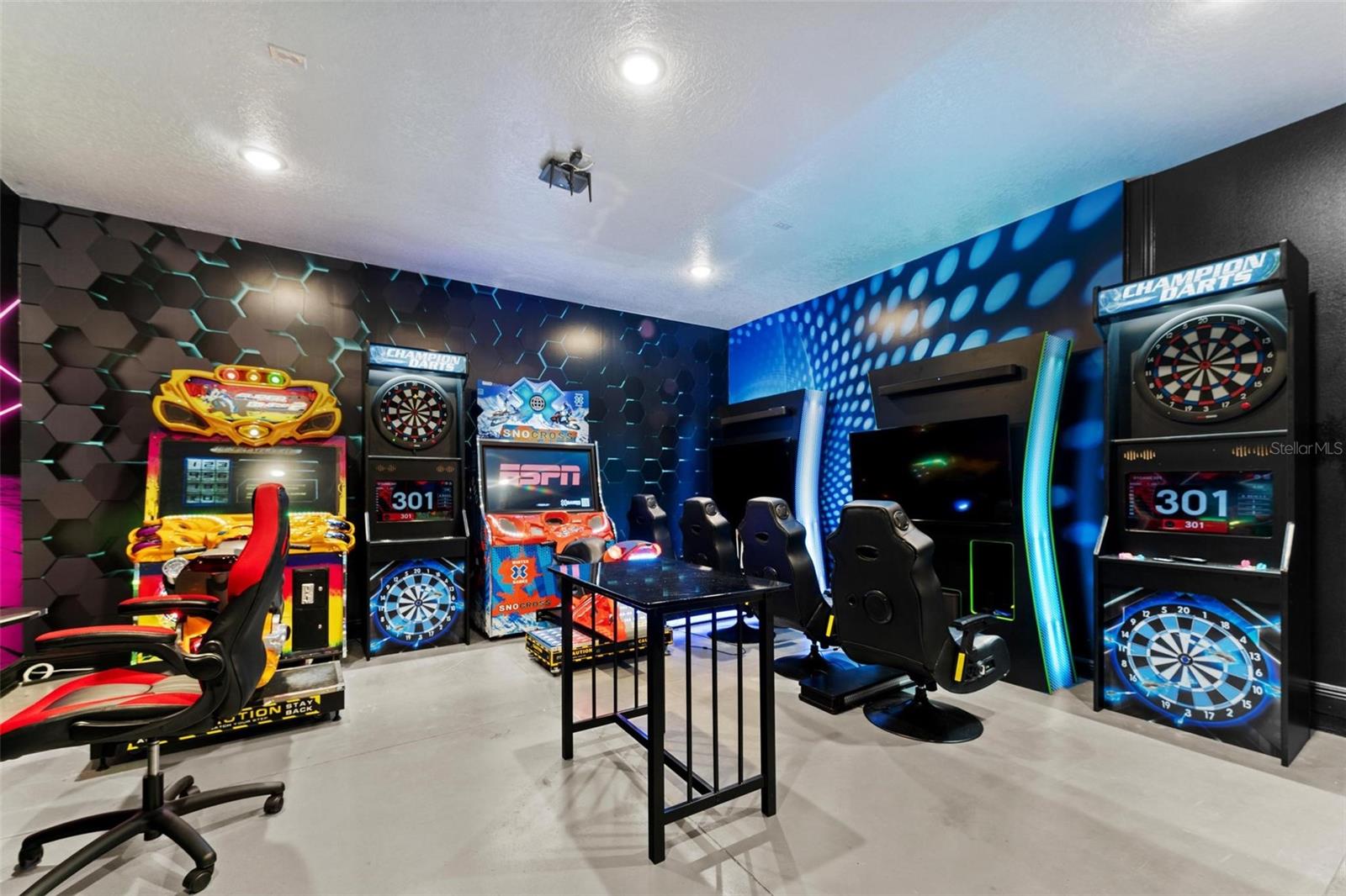 Image 37 of 81 For 1041 Castle Pines Court