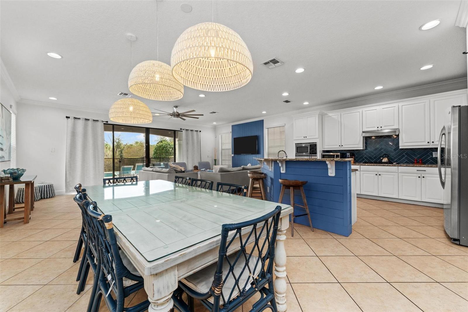 Image 39 of 81 For 1041 Castle Pines Court