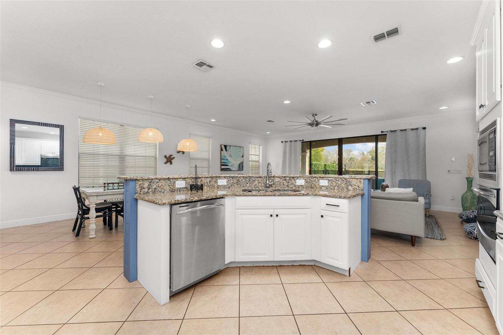 Image 44 of 81 For 1041 Castle Pines Court