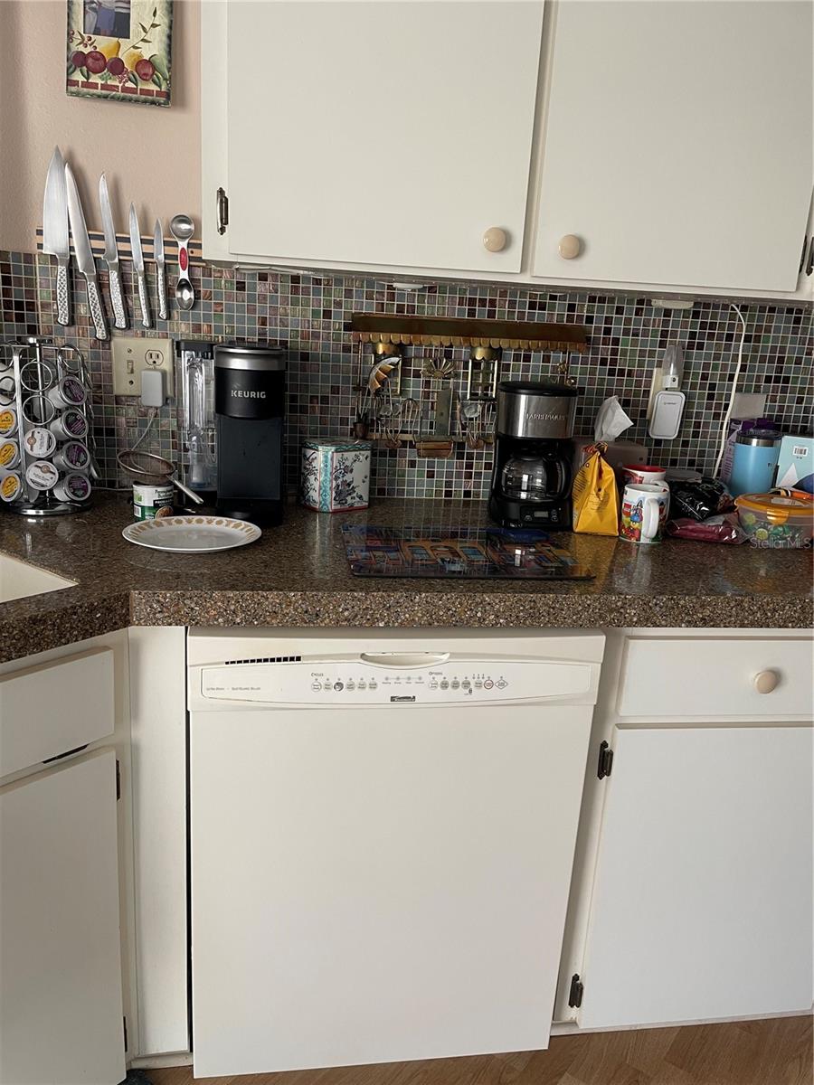 Image 14 of 27 For 28647 Twinbrook