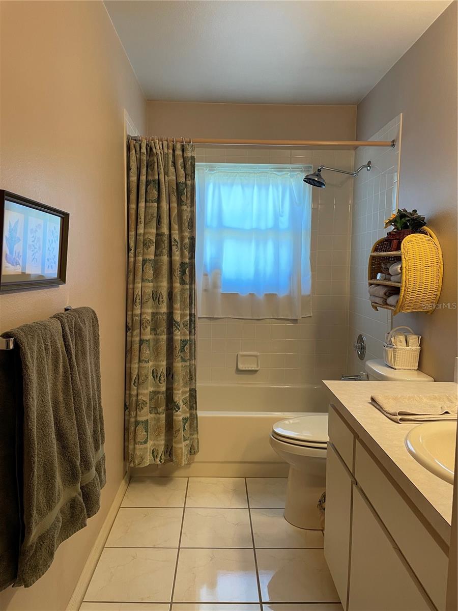 Image 21 of 27 For 28647 Twinbrook