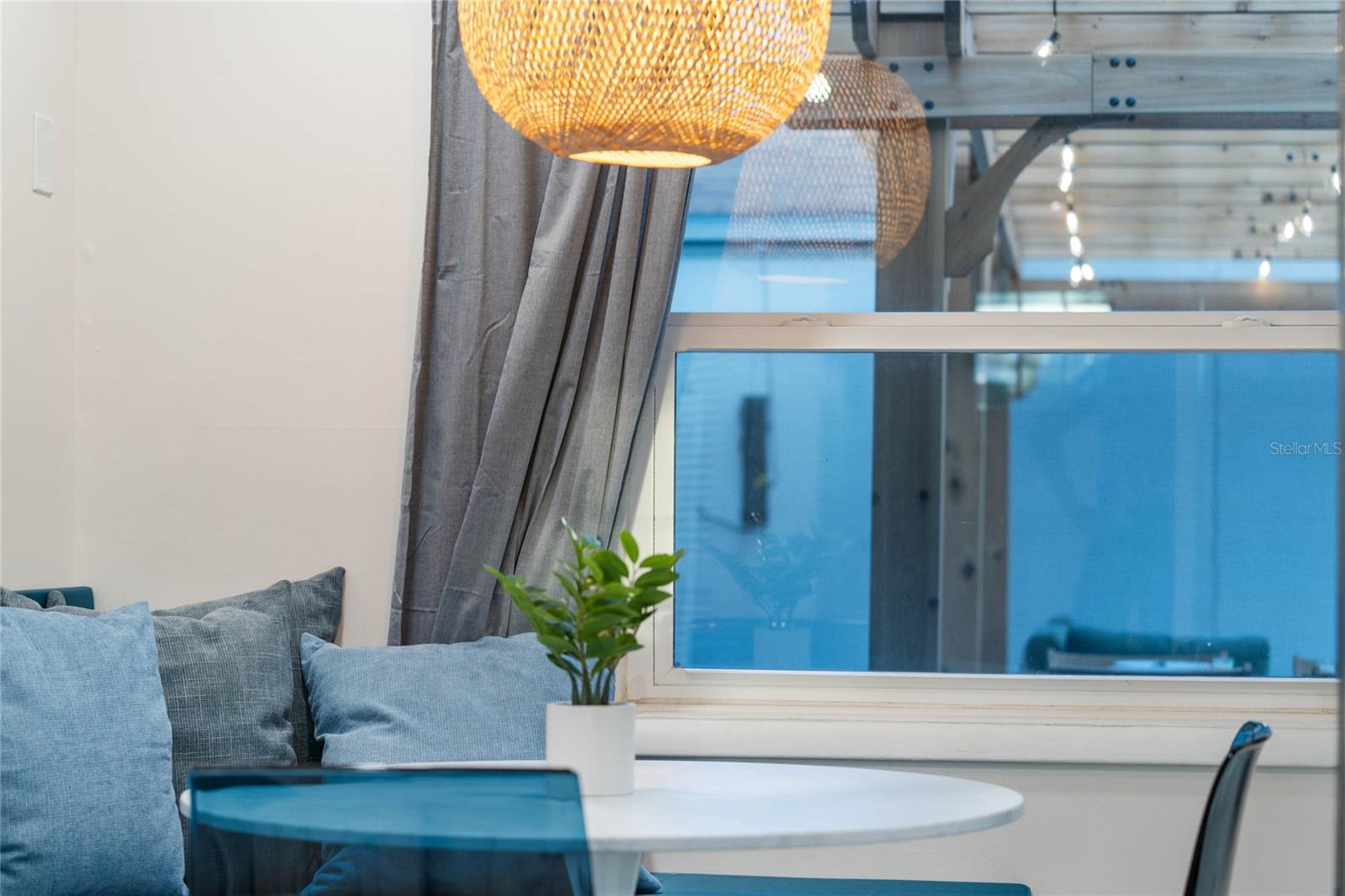 Image 18 of 46 For 1409 Southard Avenue