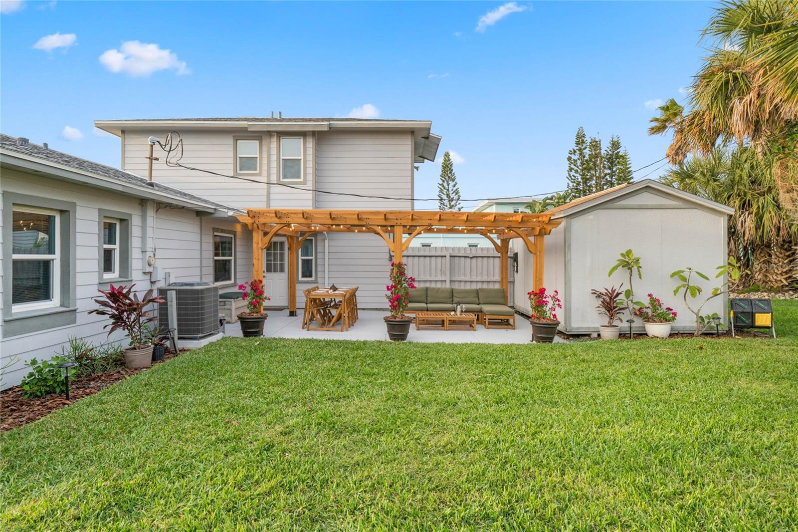 Image 29 of 46 For 1409 Southard Avenue