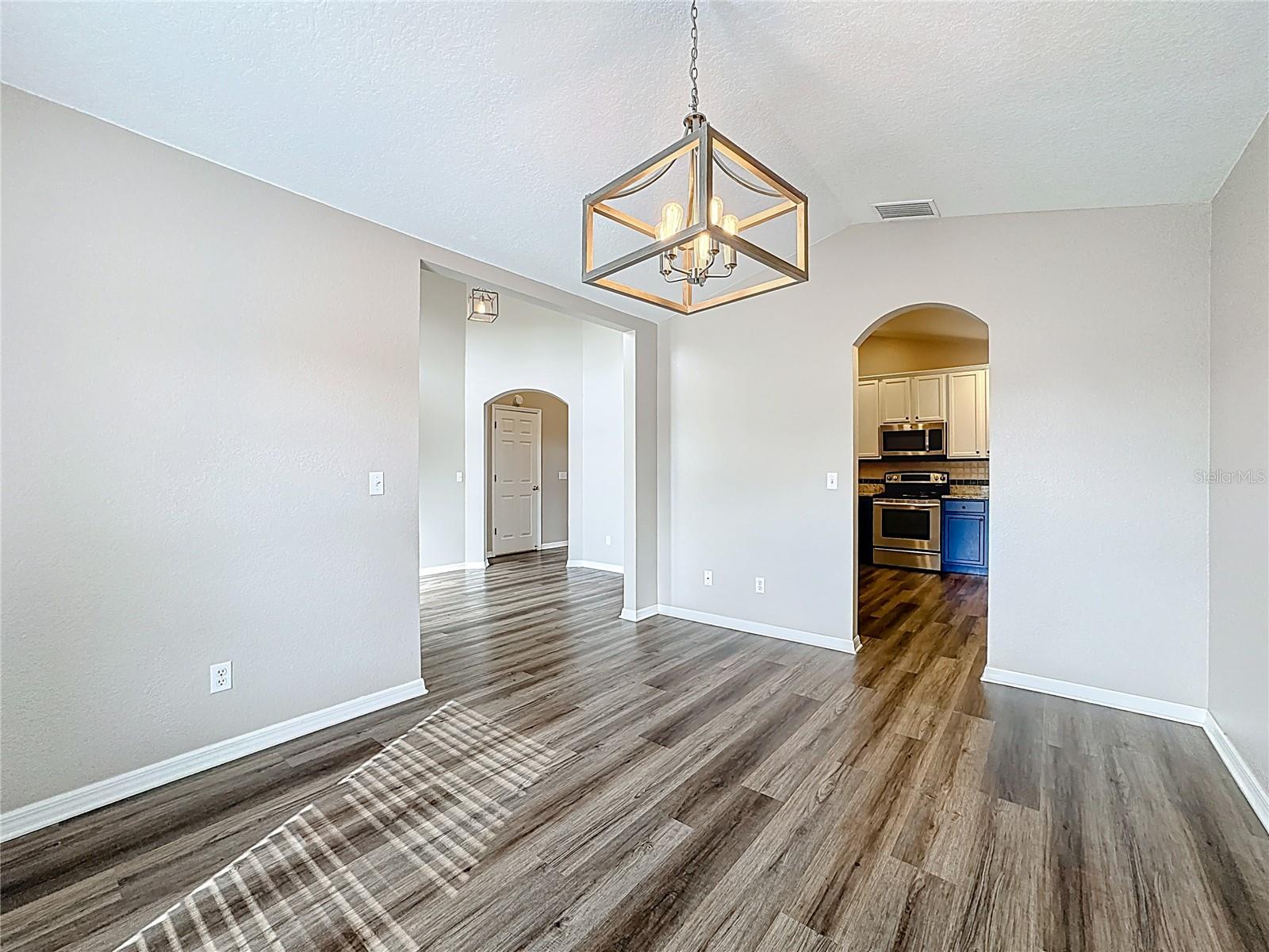 Image 10 of 68 For 3021 Buckeye Pointe Drive