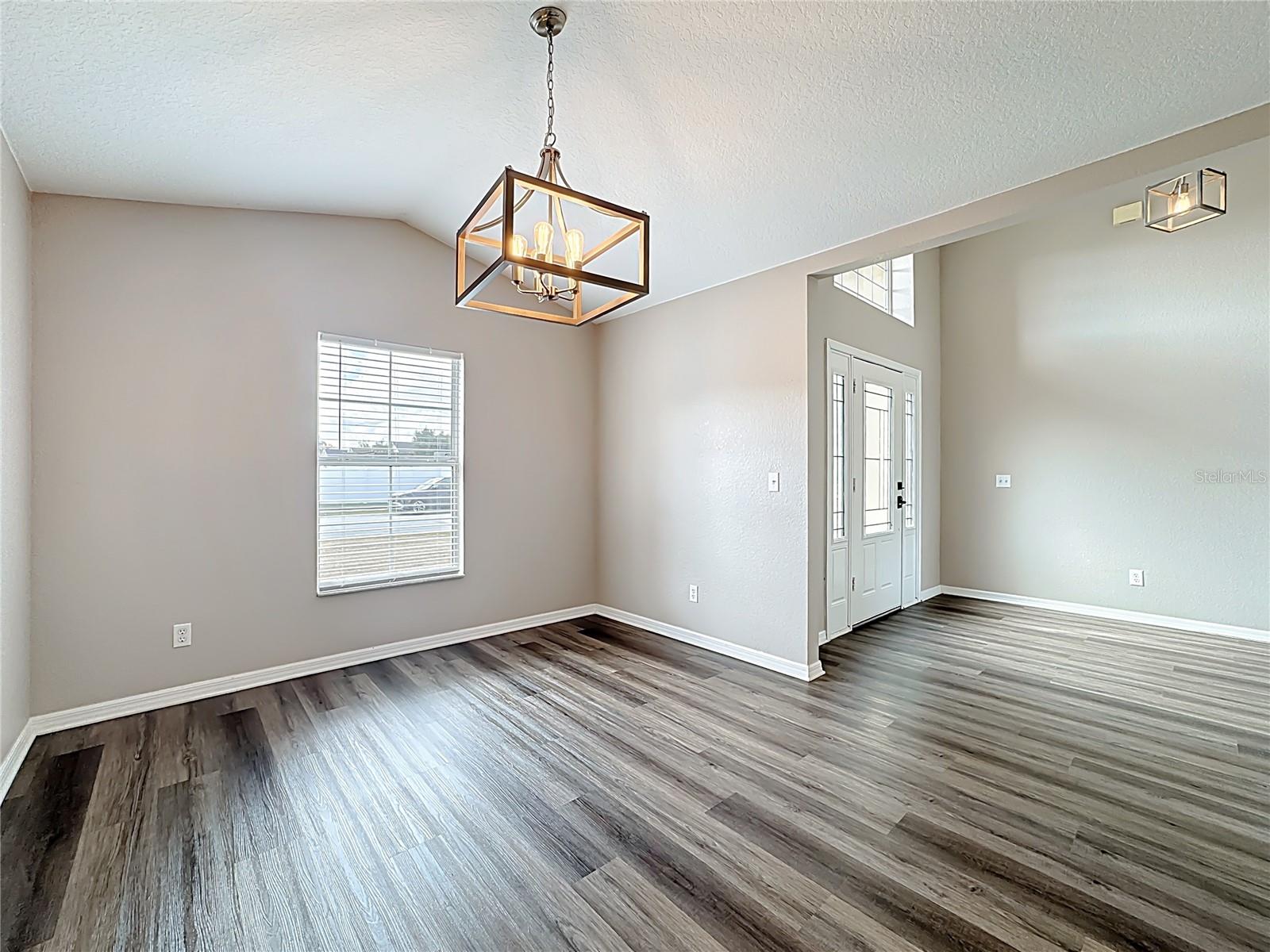 Image 8 of 68 For 3021 Buckeye Pointe Drive