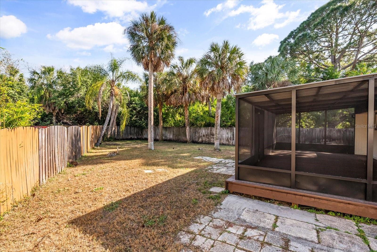 Image 30 of 35 For 10395 San Martin Boulevard Ne