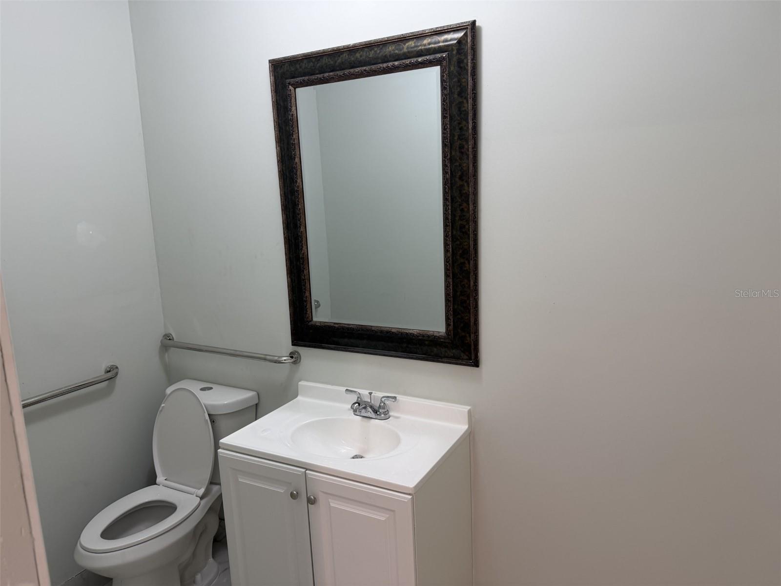 Image 6 of 9 For 5005 Edgewater Drive