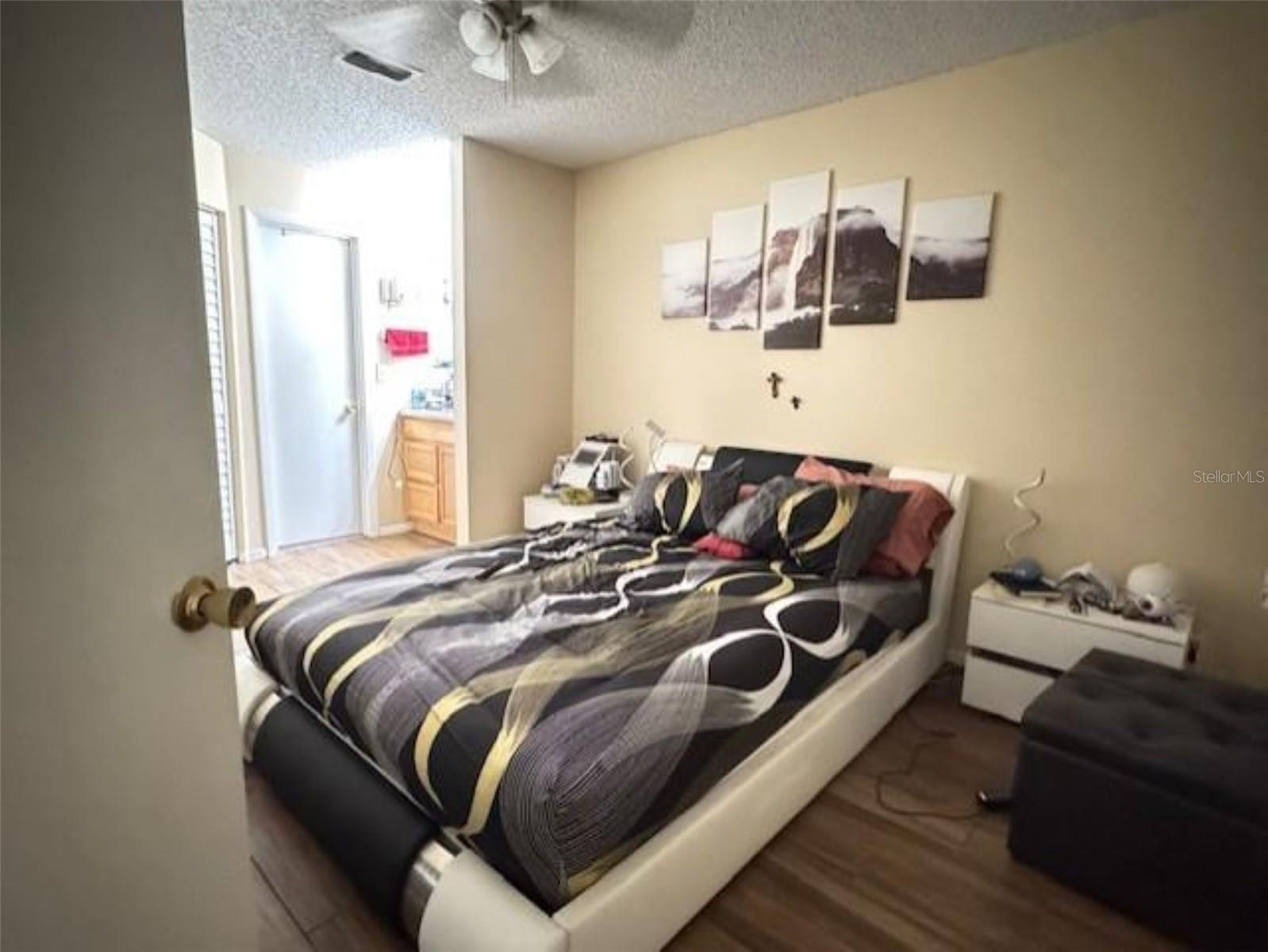 Image 8 of 27 For 2565 Grassy Point Drive 203