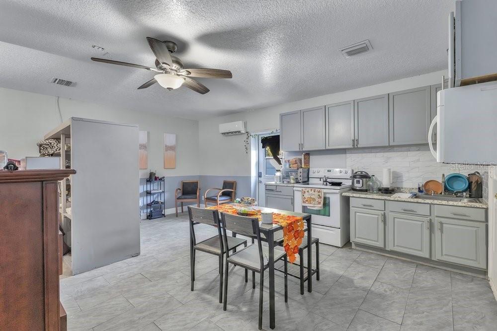 Image 25 of 36 For 2426 Timothy Lane