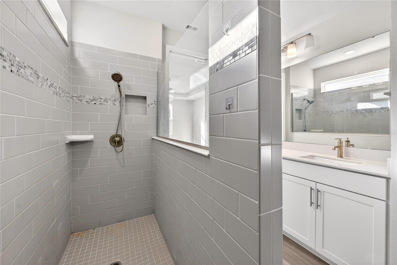 Image 41 of 63 For 5616 Arborvista Dr