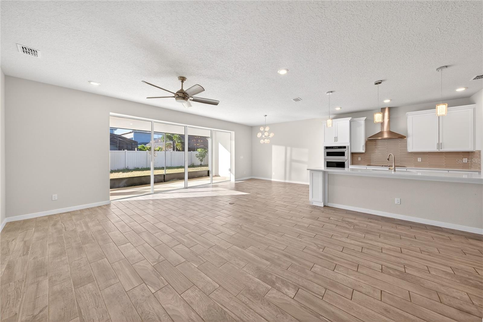 Image 7 of 63 For 5616 Arborvista Dr