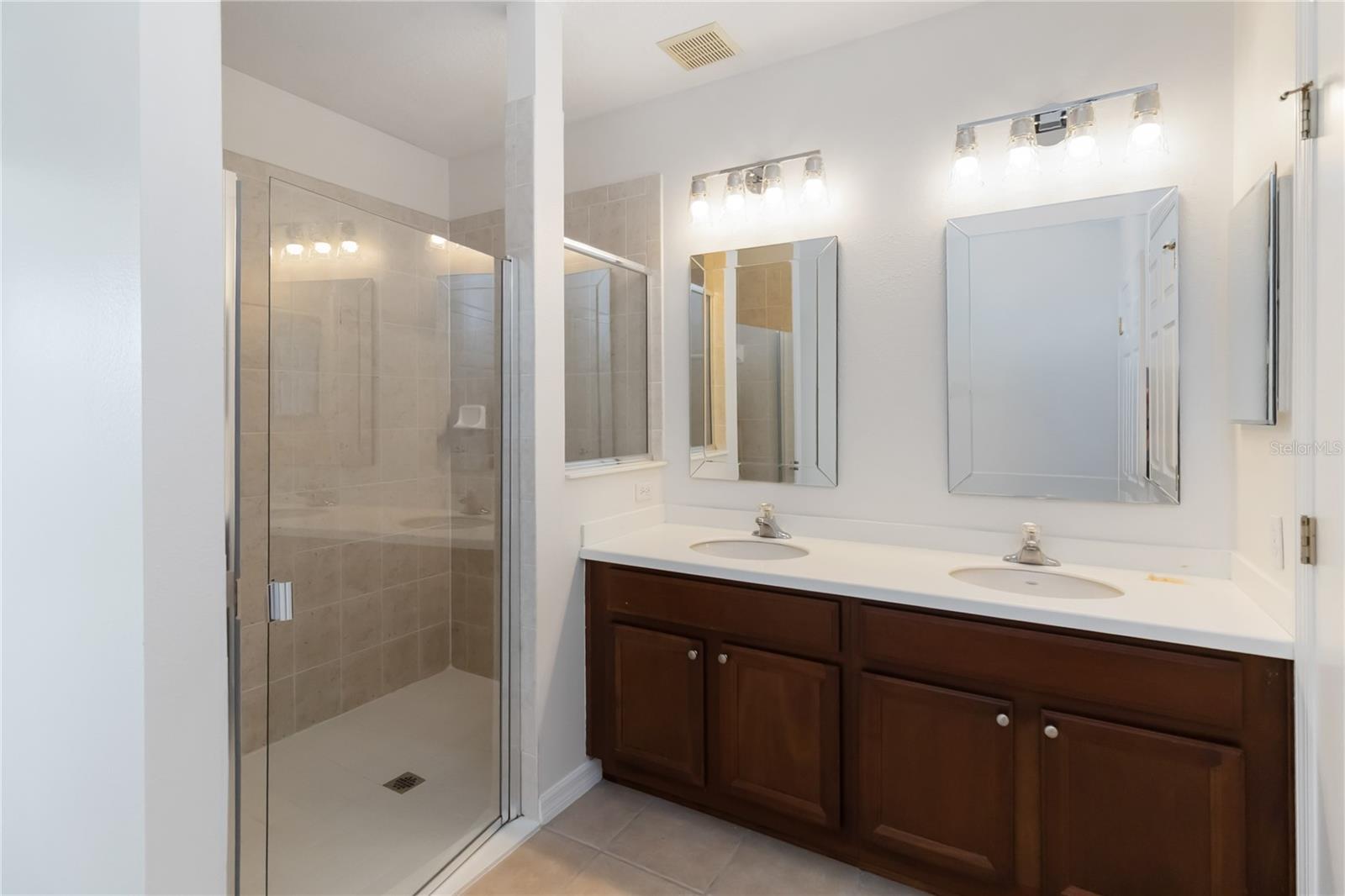 Image 20 of 32 For 9435 Myrtle Creek Lane 3