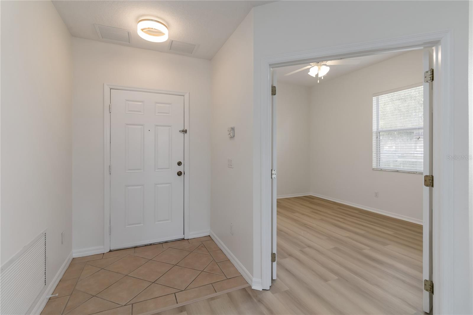 Image 4 of 32 For 9435 Myrtle Creek Lane 3