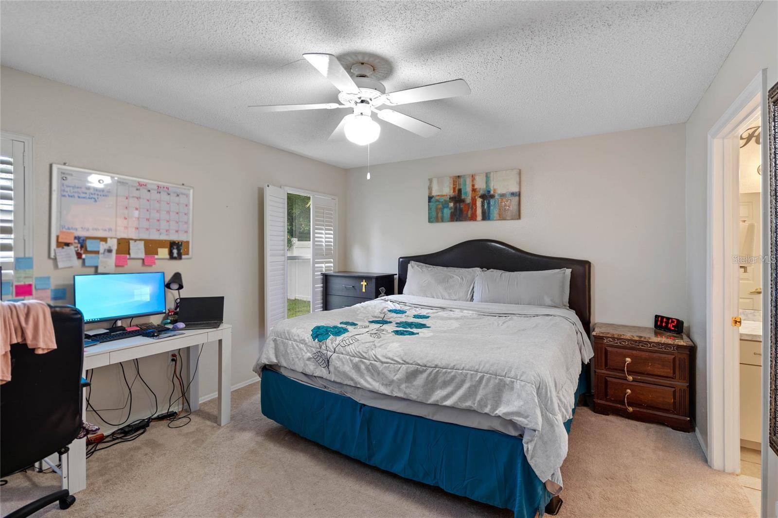 Image 17 of 22 For 541 Heather Glen Dr