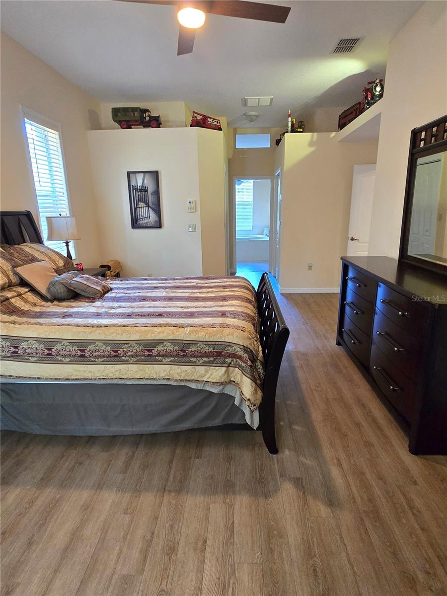 Image 20 of 35 For 25344 Croom Road