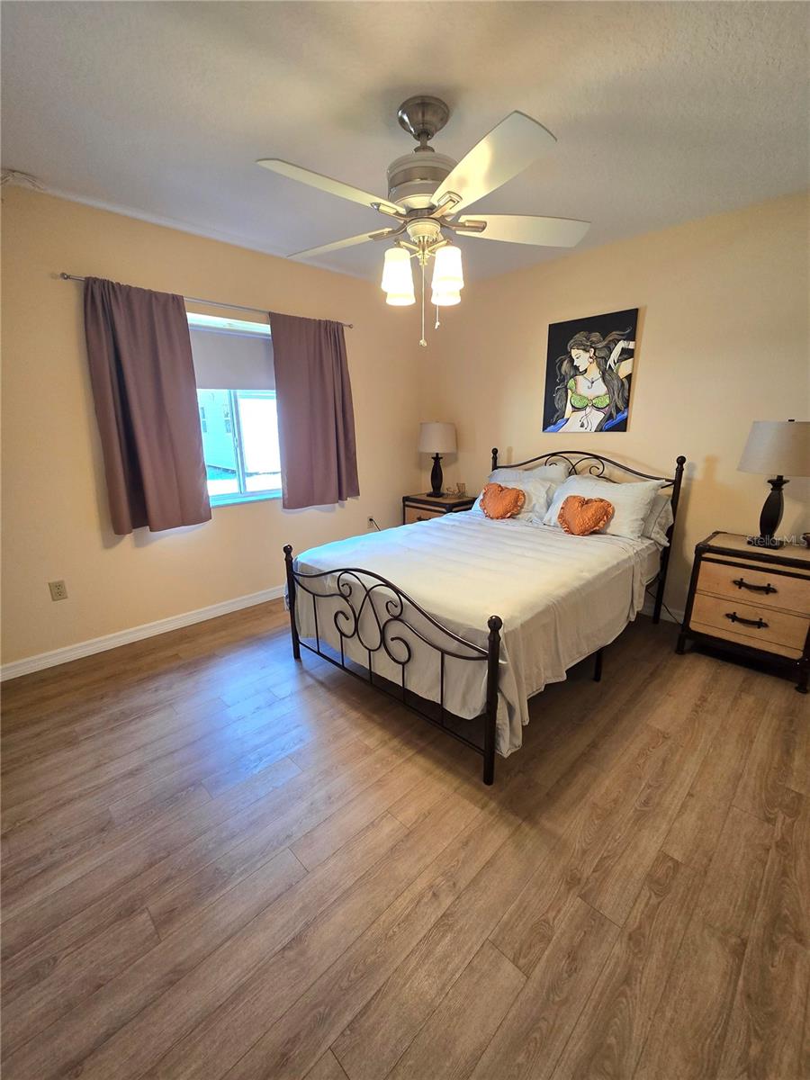 Image 24 of 35 For 25344 Croom Road