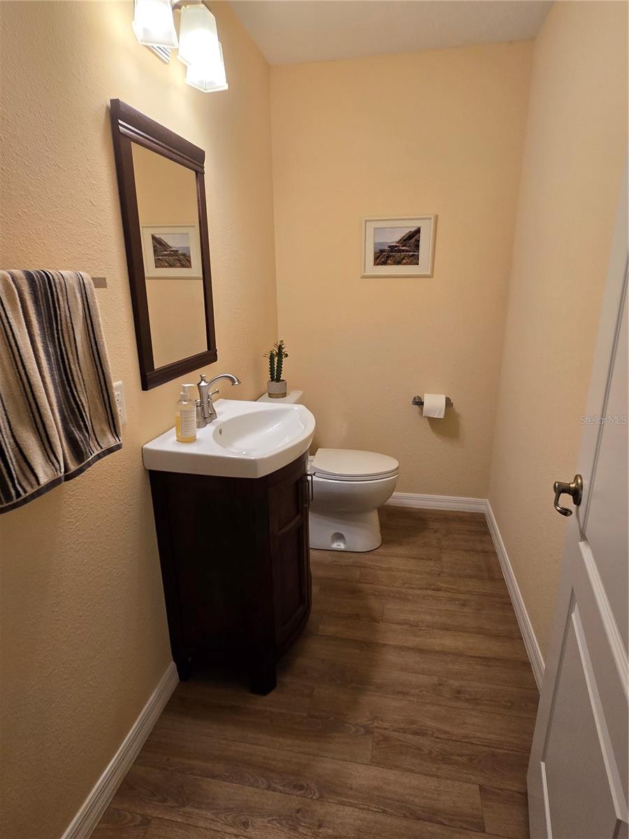 Image 28 of 35 For 25344 Croom Road