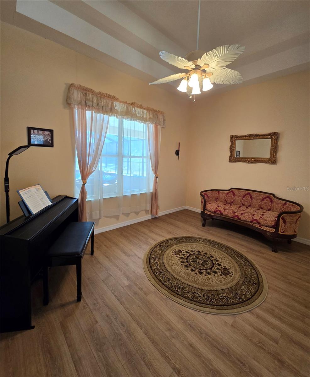 Image 4 of 35 For 25344 Croom Road