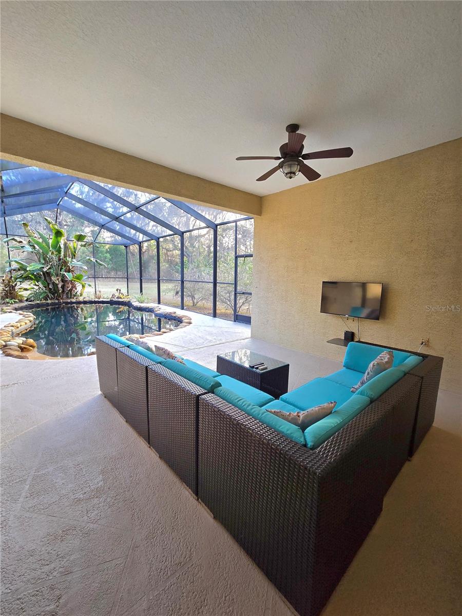 Image 5 of 35 For 25344 Croom Road