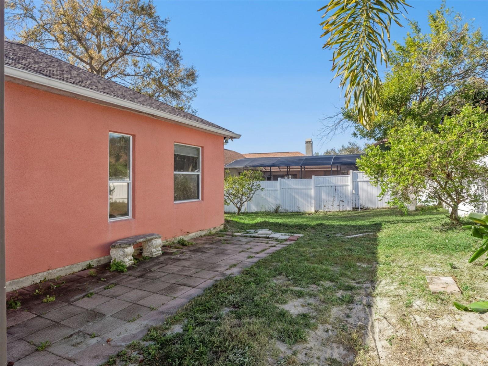 Image 36 of 47 For 9101 Lake Coventry Ct